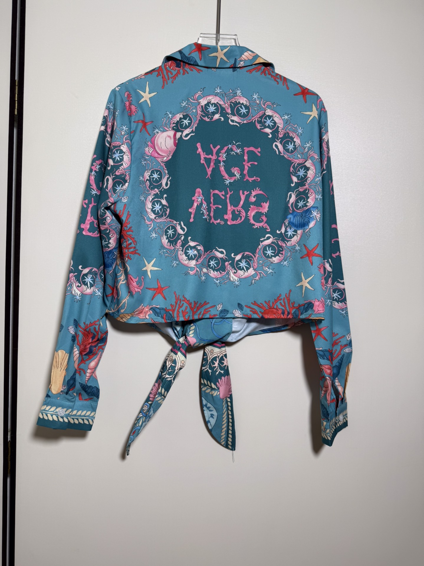 “High-Quality Women’s Outfits: Blue Seashell Print Long-Sleeved Shirts in Various Sizes” - 图片 2