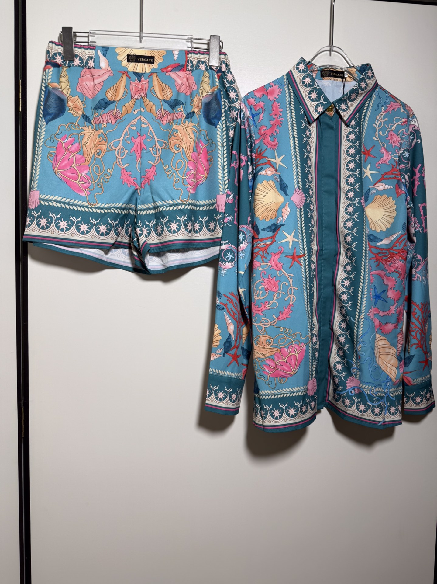 “High-Quality Women’s Suit with Versace/Franchger Seashell Design in Sizes SMLXL” - 图片 2