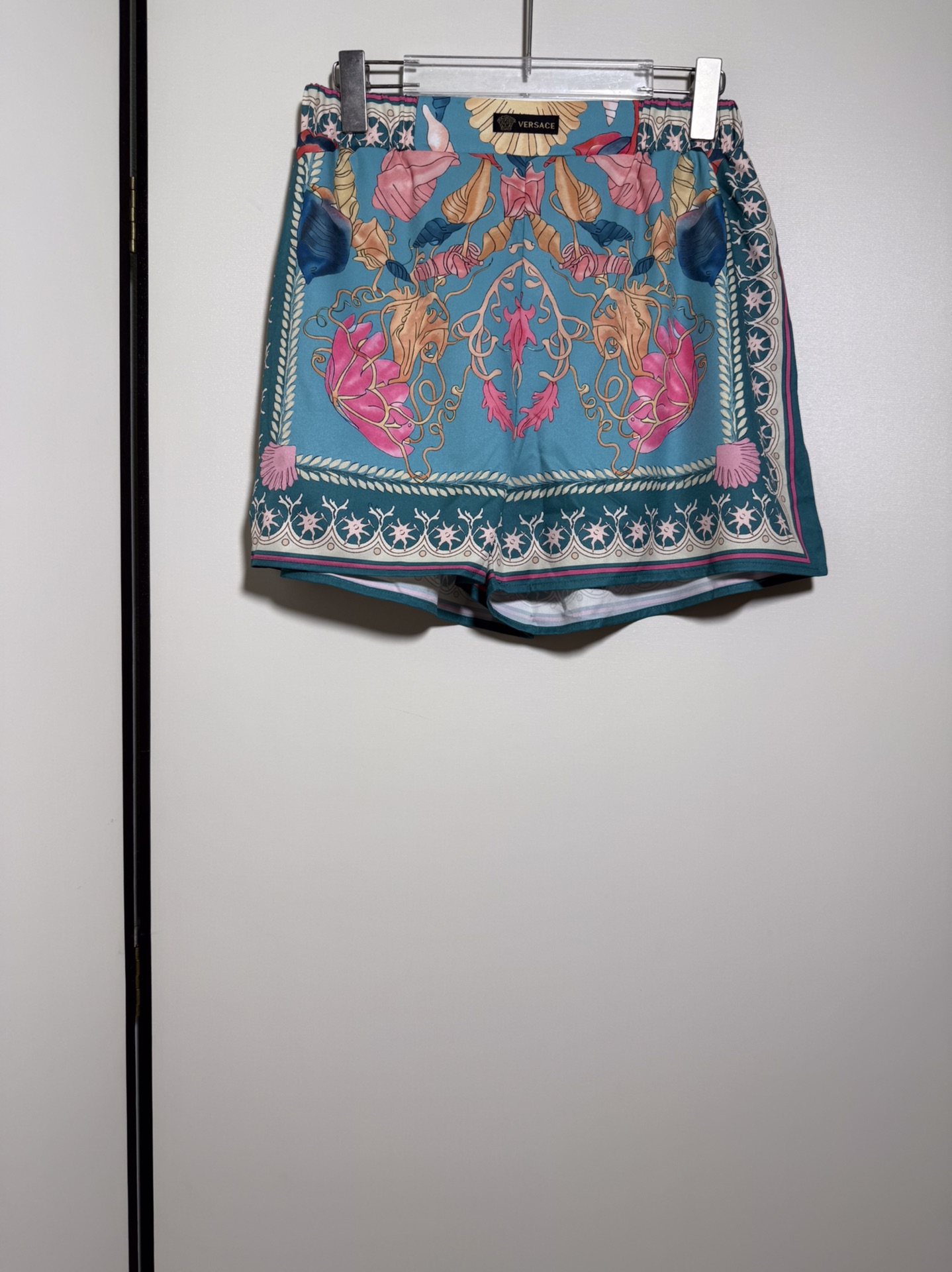 High-Quality Women’s Clothes Set with Versace/Franchger Blast Series Sea-themed Accessories - 图片 6