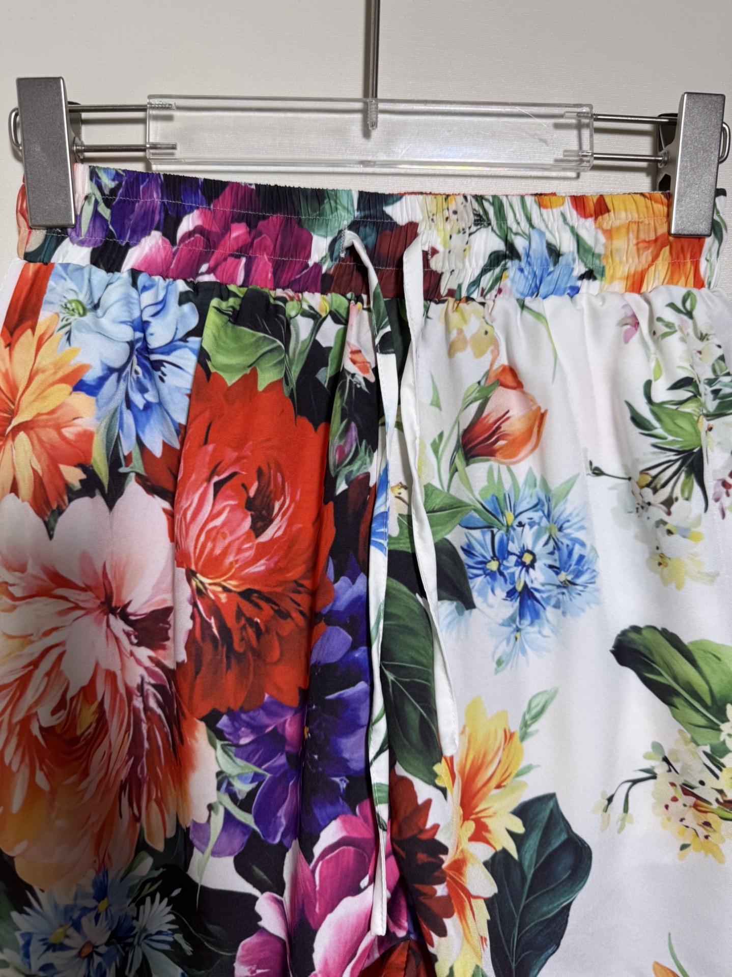 Luxury Women’s Clothes: Dolce & Gabbana Sicilian Style with Dazzling Flowers in All Sizes - 图片 3