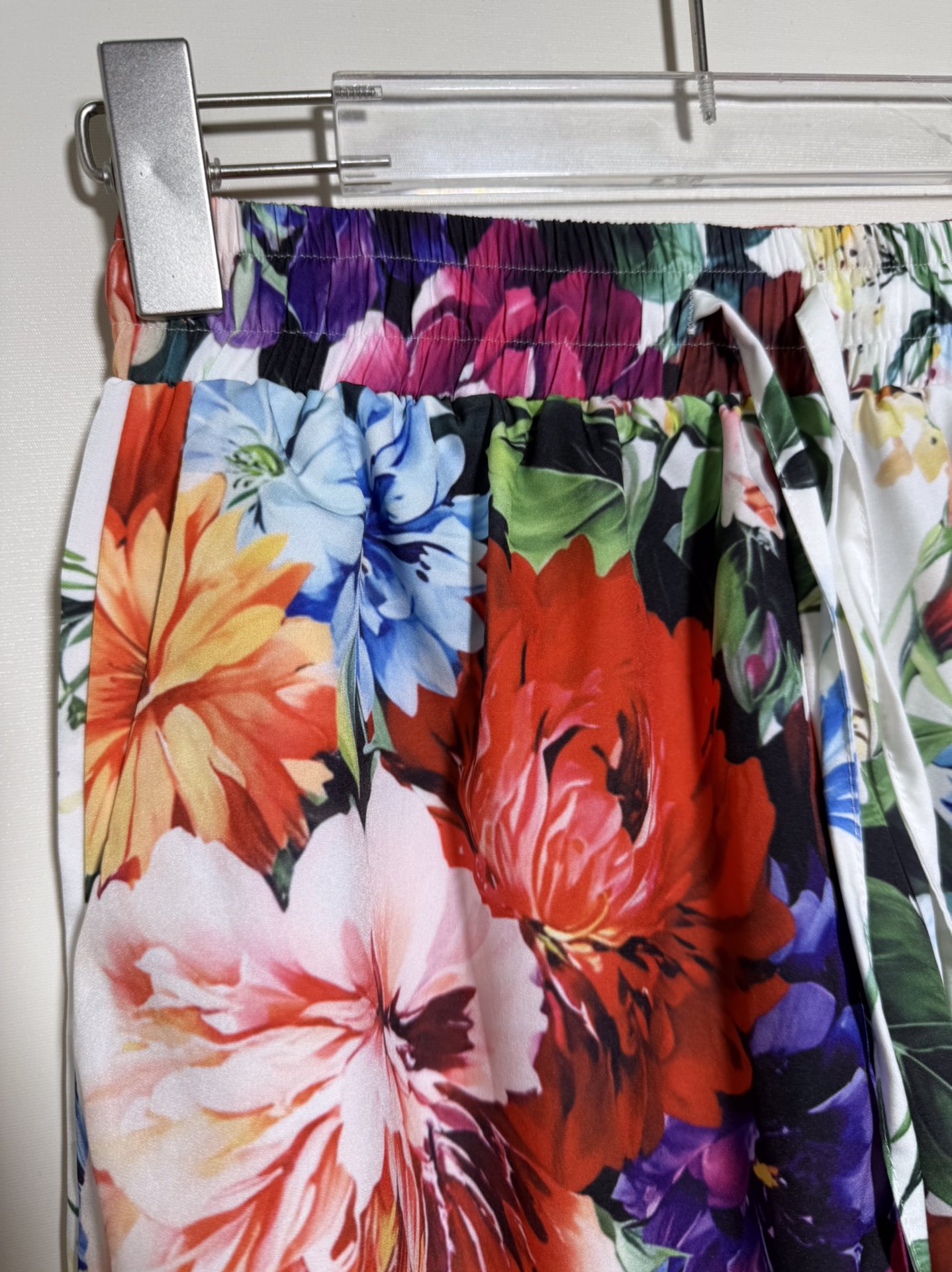 Luxury Women’s Clothes: Dolce & Gabbana Sicilian Style with Dazzling Flowers in All Sizes - 图片 5