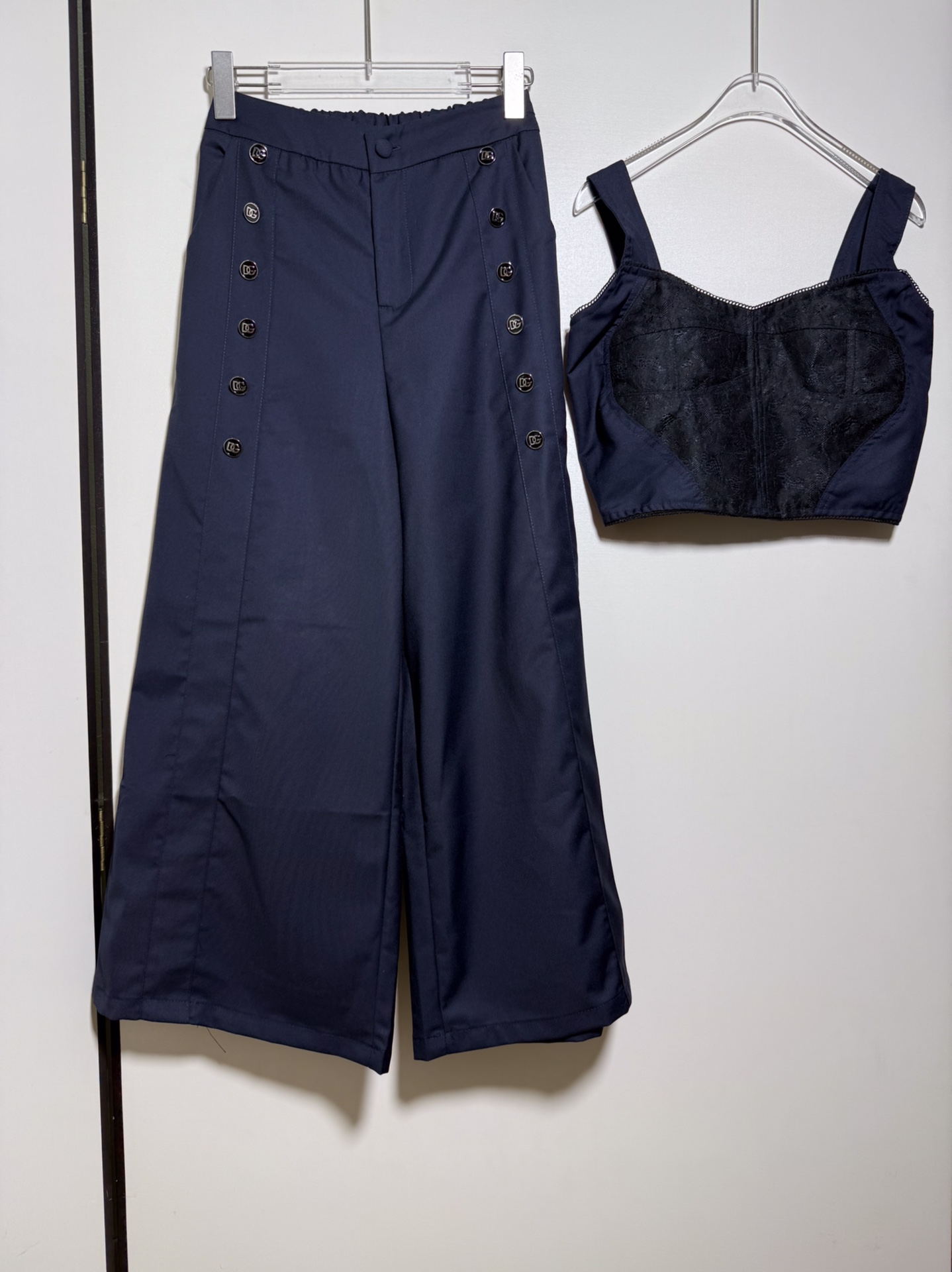 High-End Women’s Outfits with Dolce & Gabbana Sexy Lace Details – Sizes SMLXL - 图片 2