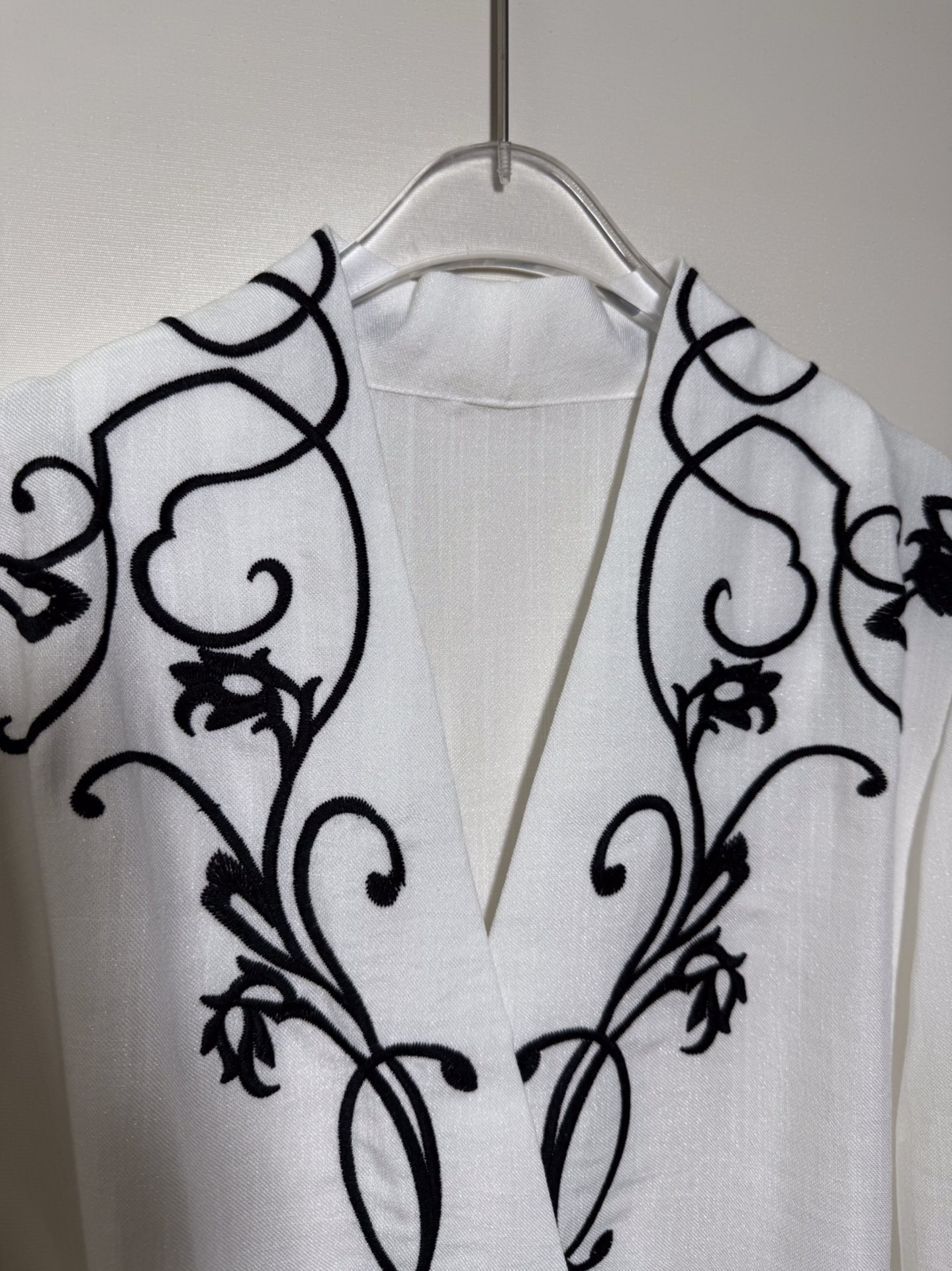“High-Quality Women’s Clothes: Advanced Master Pushing Fundit’s Hard-Working Shirts in SMLXL Sizes” - 图片 8