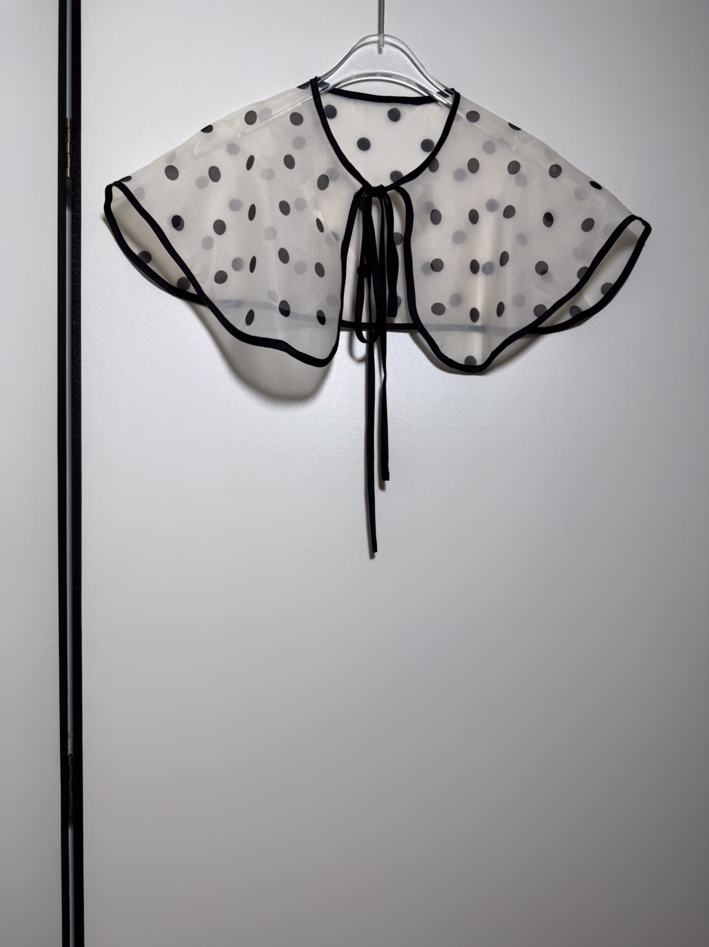 “Valentino Doll Women’s Suit Collection Featuring V-Neck Design and Single-Button Shirt in Various Sizes” - 图片 8