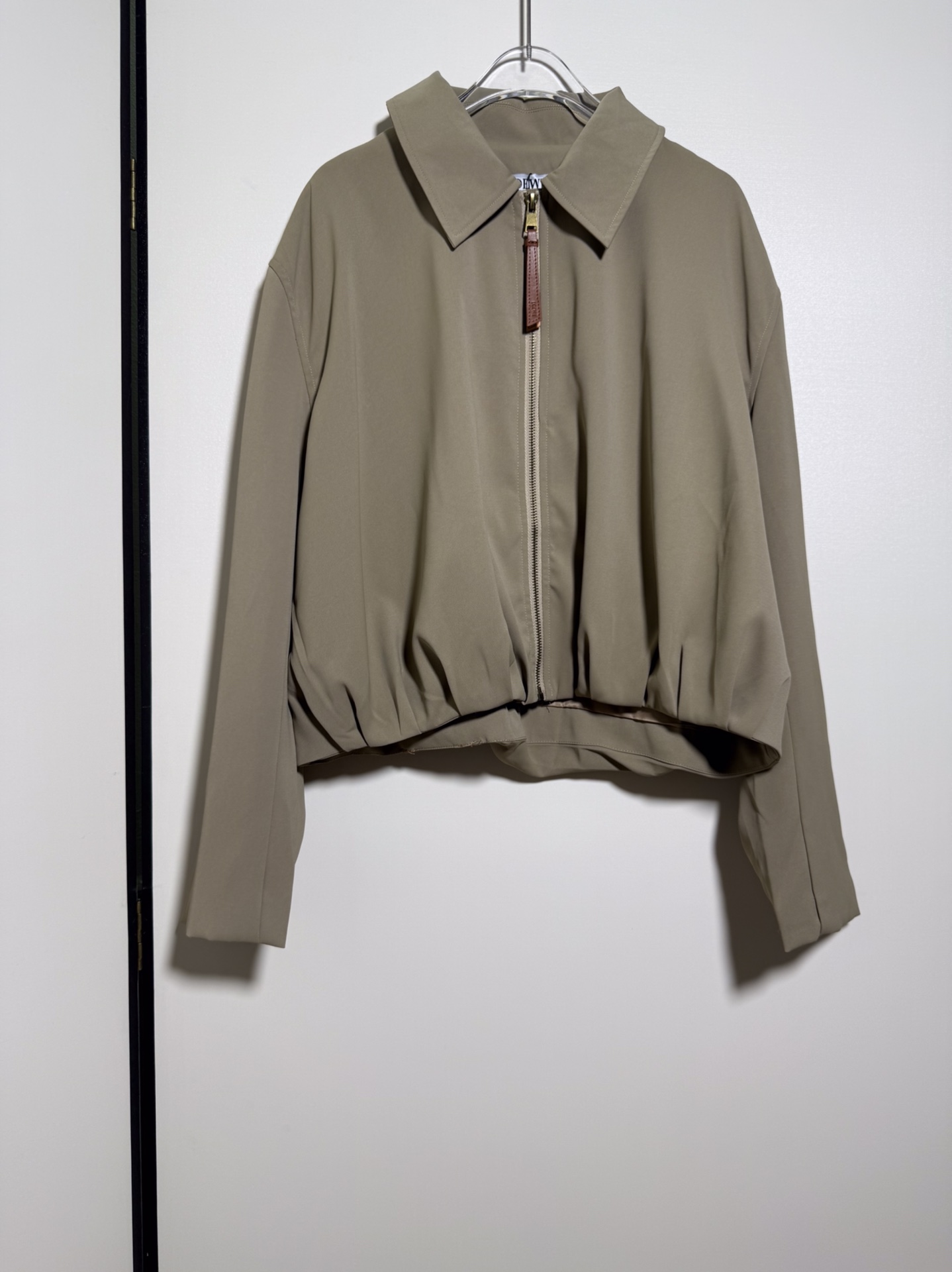 “High-End Quality Women’s Dress with Loewe Leather Wrapper Zipper Jacket – SMLXL” - 图片 1