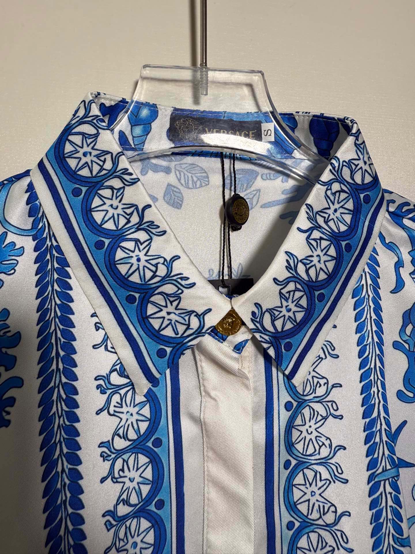 “Versace/Franch Chest Women’s Clothes: Blue Bottom Star, Barlock Seashell, Seastars, Long-Sleeved Shirts SMLXL” - 图片 5