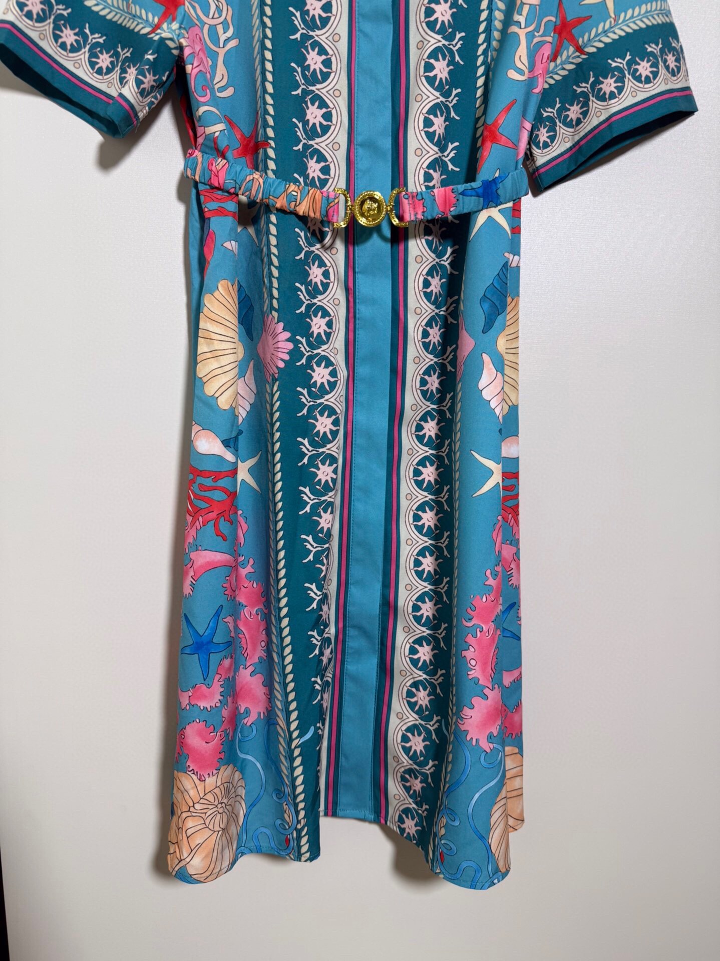“High-Quality Women’s Clothes: Versace/French-Inspired Collection with Sea-Inspired Designs in Various Sizes” - 图片 4