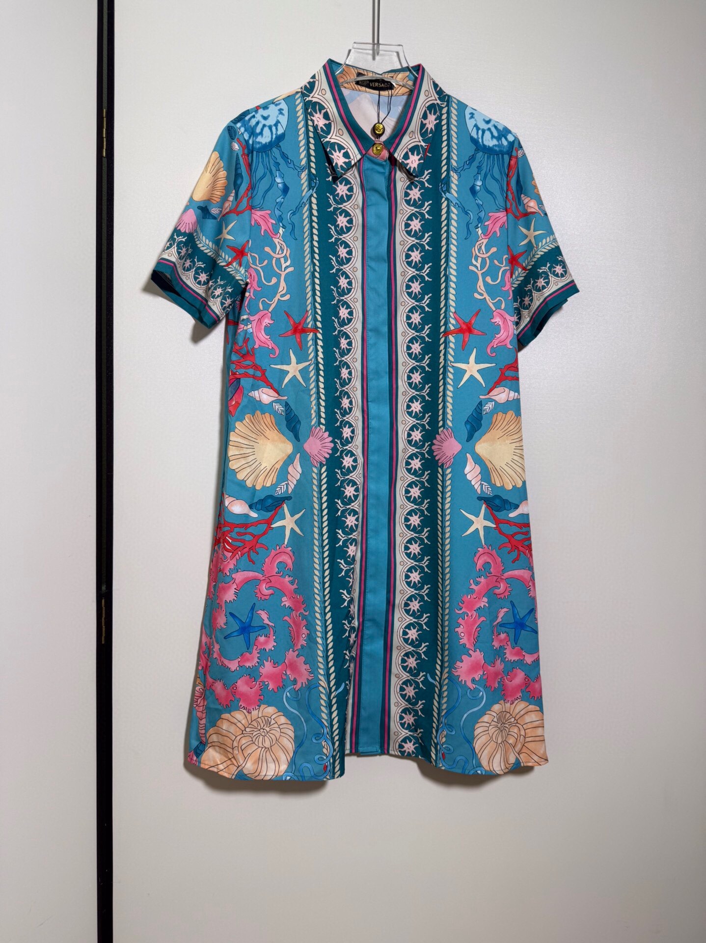 “High-Quality Women’s Clothes: Versace/French-Inspired Collection with Sea-Inspired Designs in Various Sizes” - 图片 8