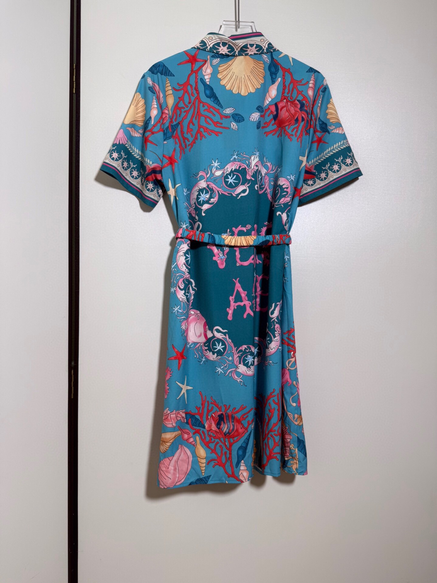 “High-Quality Women’s Clothes: Versace/French-Inspired Collection with Sea-Inspired Designs in Various Sizes” - 图片 2