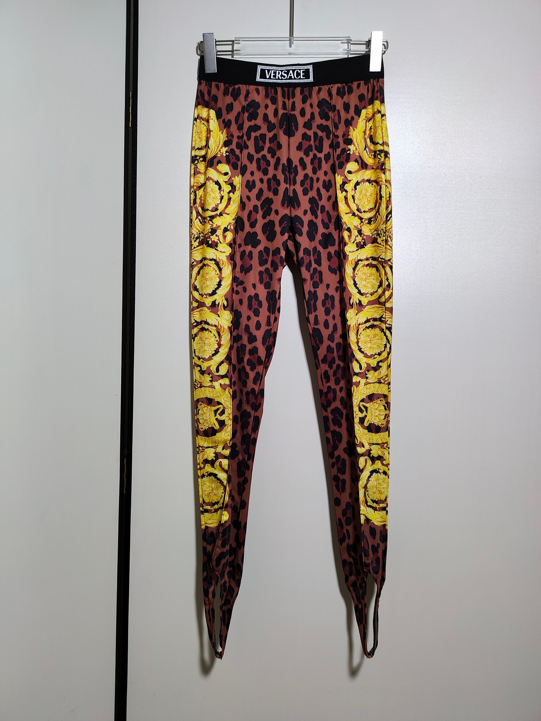Versace women's leopard print top and leggings set. Sizes S M L XL.-Big cat
