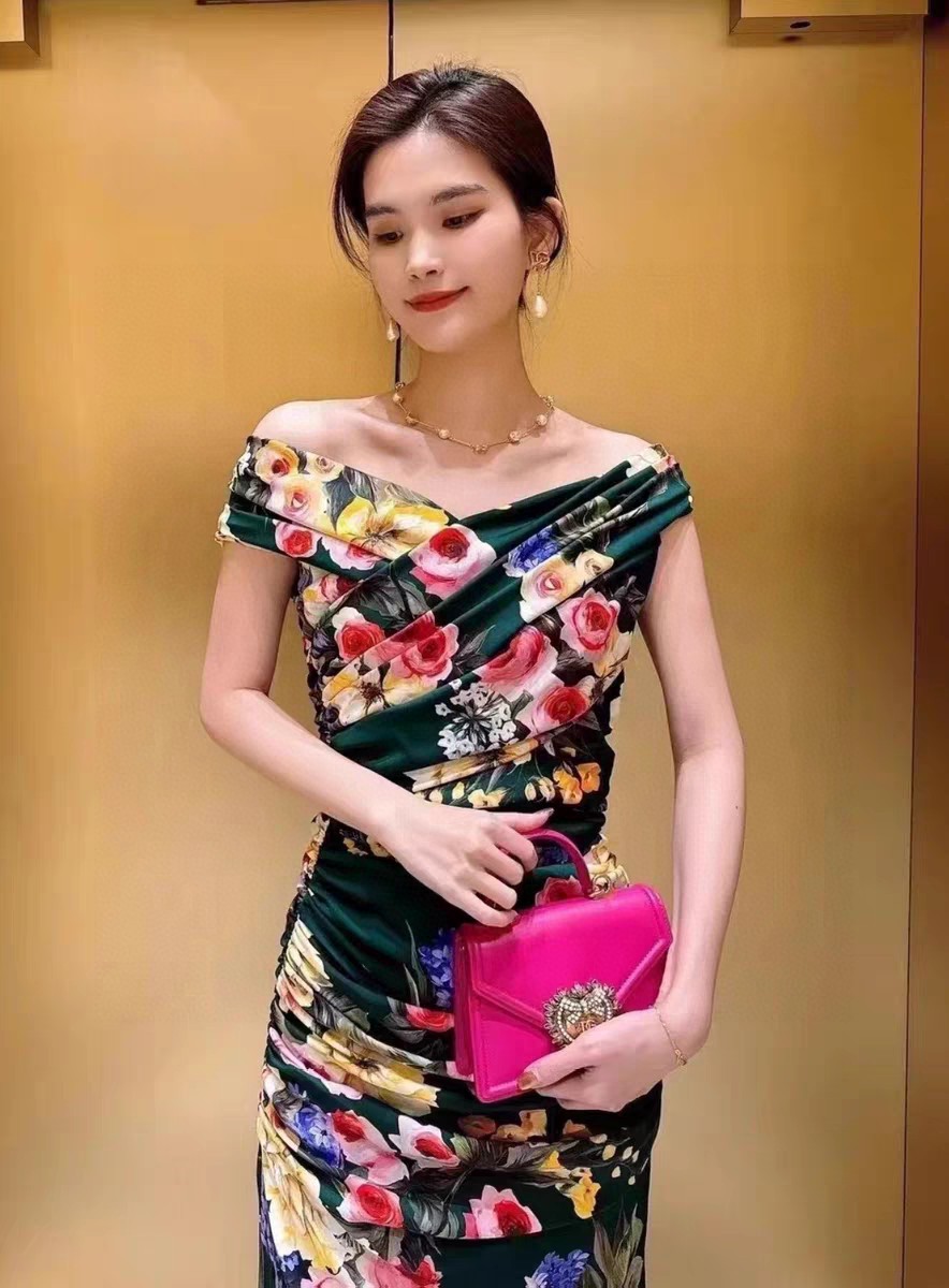 NO:835115,model pictures,,19860909模特图,,,Women's clothing