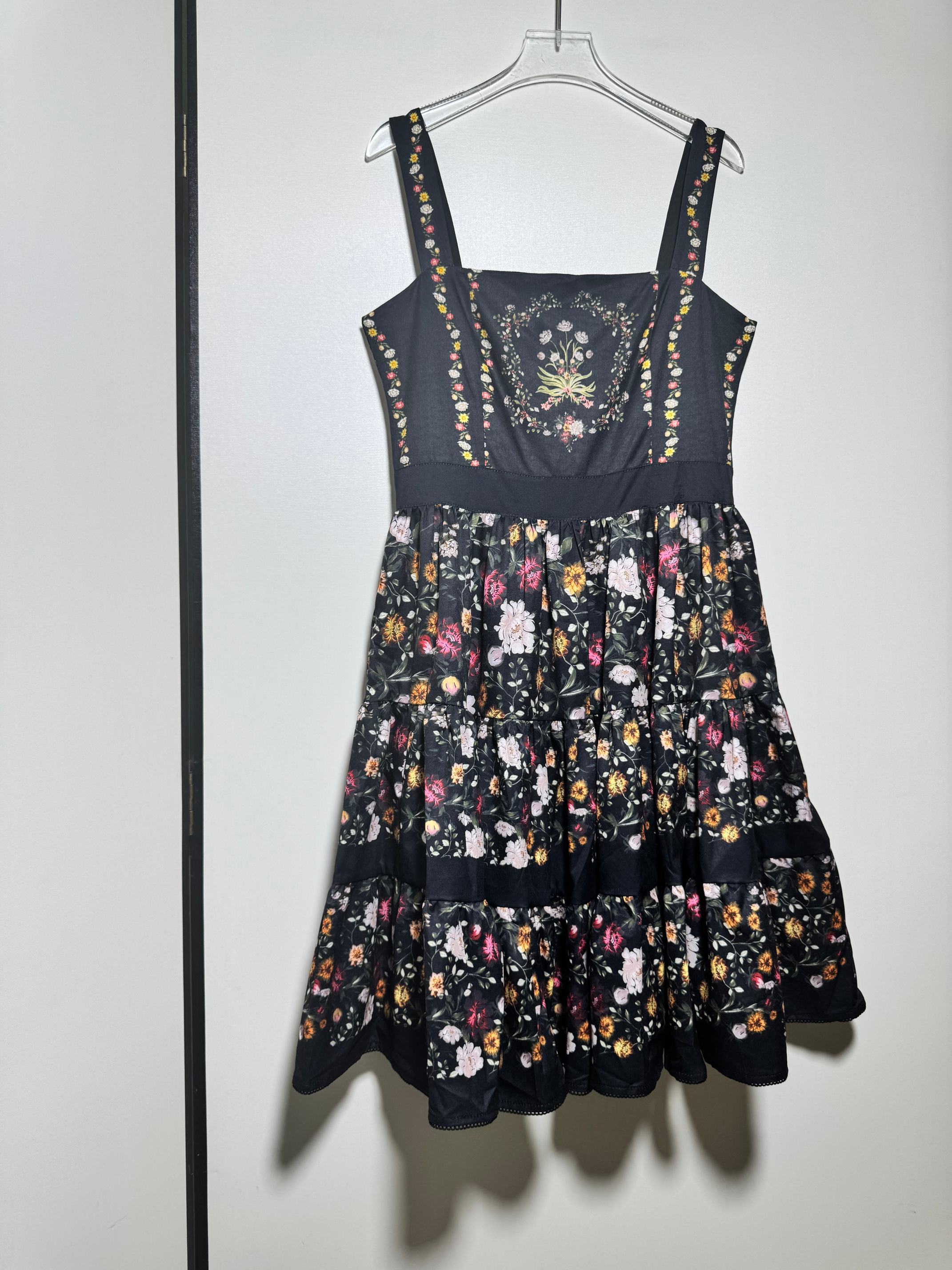 NO:822997,Zimmerma*n Fairy Australian Lady Holiday Style Flower Printed Suspender Floral Splicing Short Princess Cake Dress.SMLXL, Zimmerman-clothing, skirts,19860909Zimmerma*n仙女澳洲贵妇度假风花朵印花吊带花卉拼接短款公主蛋糕连衣裙.SMLXL,兹默曼-服装,skirts,,Women's clothing