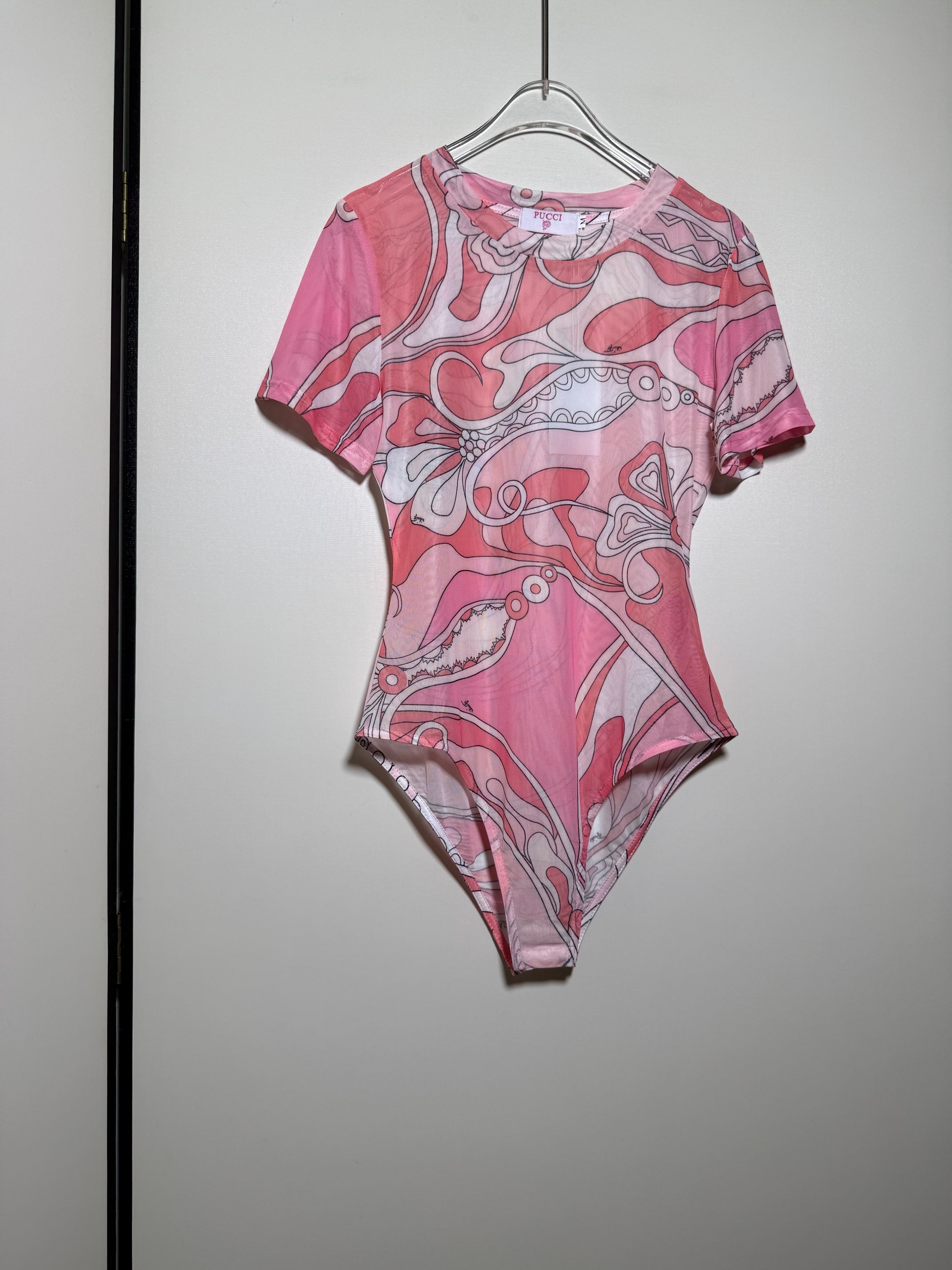 NO:841720,New multi-color geometric swirl printed see-through stretch mesh round neck short-sleeved jumpsuit.SMLXL,,T-shirt,19860909新款多色几何漩涡印花透视弹力网纱圆领短袖连体衣.SMLXL,,T-shirt,,Women's clothing