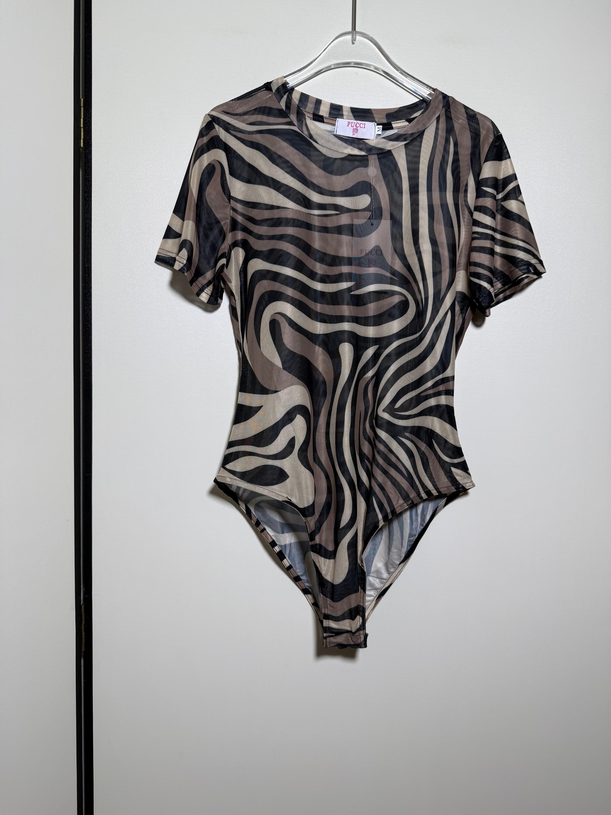 NO:841723,New multi-color geometric swirl printed see-through stretch mesh round neck short-sleeved jumpsuit.SMLXL,,T-shirt,19860909新款多色几何漩涡印花透视弹力网纱圆领短袖连体衣.SMLXL,,T-shirt,,Women's clothing