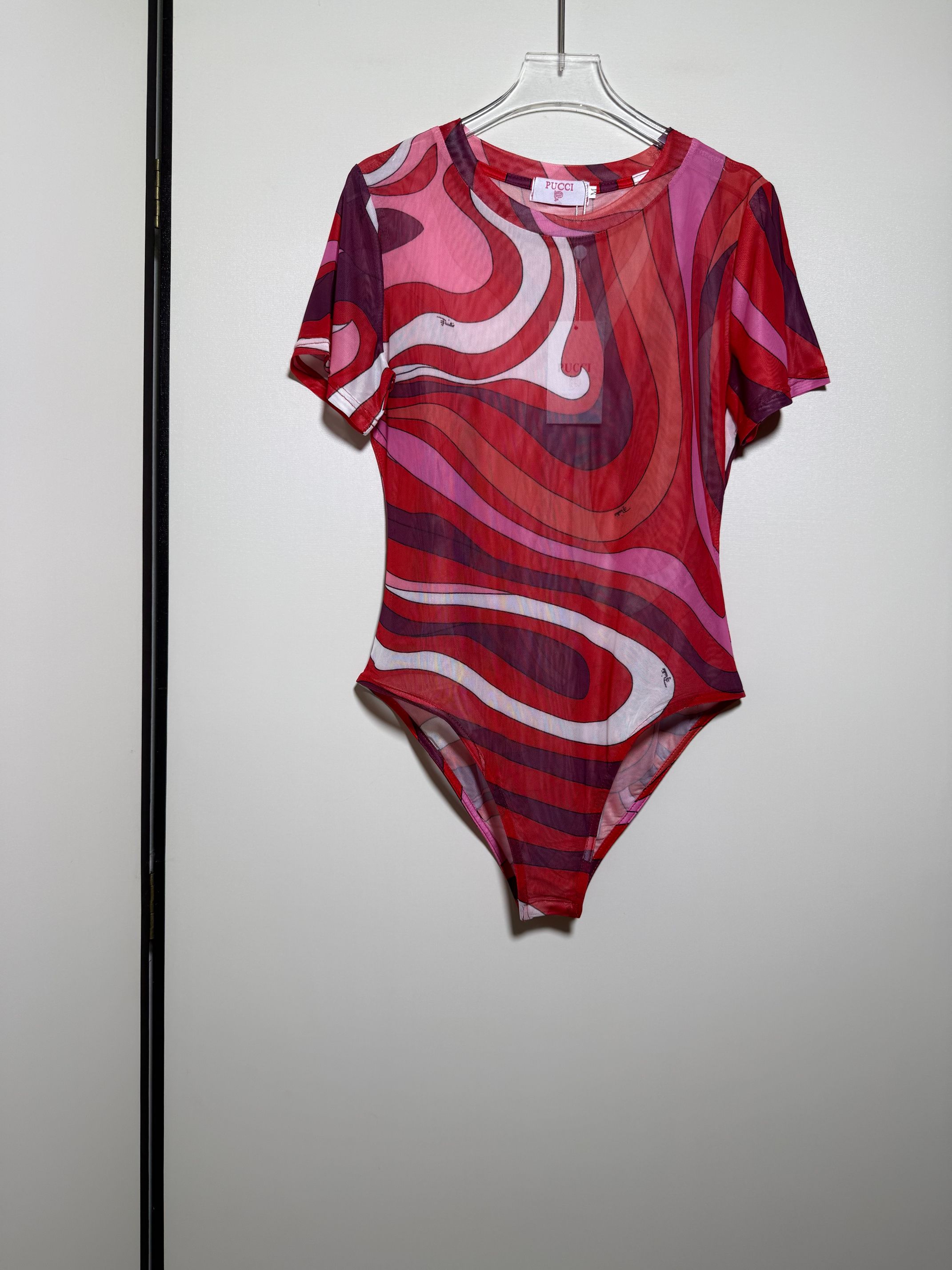 NO:841727,New multi-color geometric swirl printed see-through stretch mesh round neck short-sleeved jumpsuit.SMLXL,,T-shirt,19860909新款多色几何漩涡印花透视弹力网纱圆领短袖连体衣.SMLXL,,T-shirt,,Women's clothing