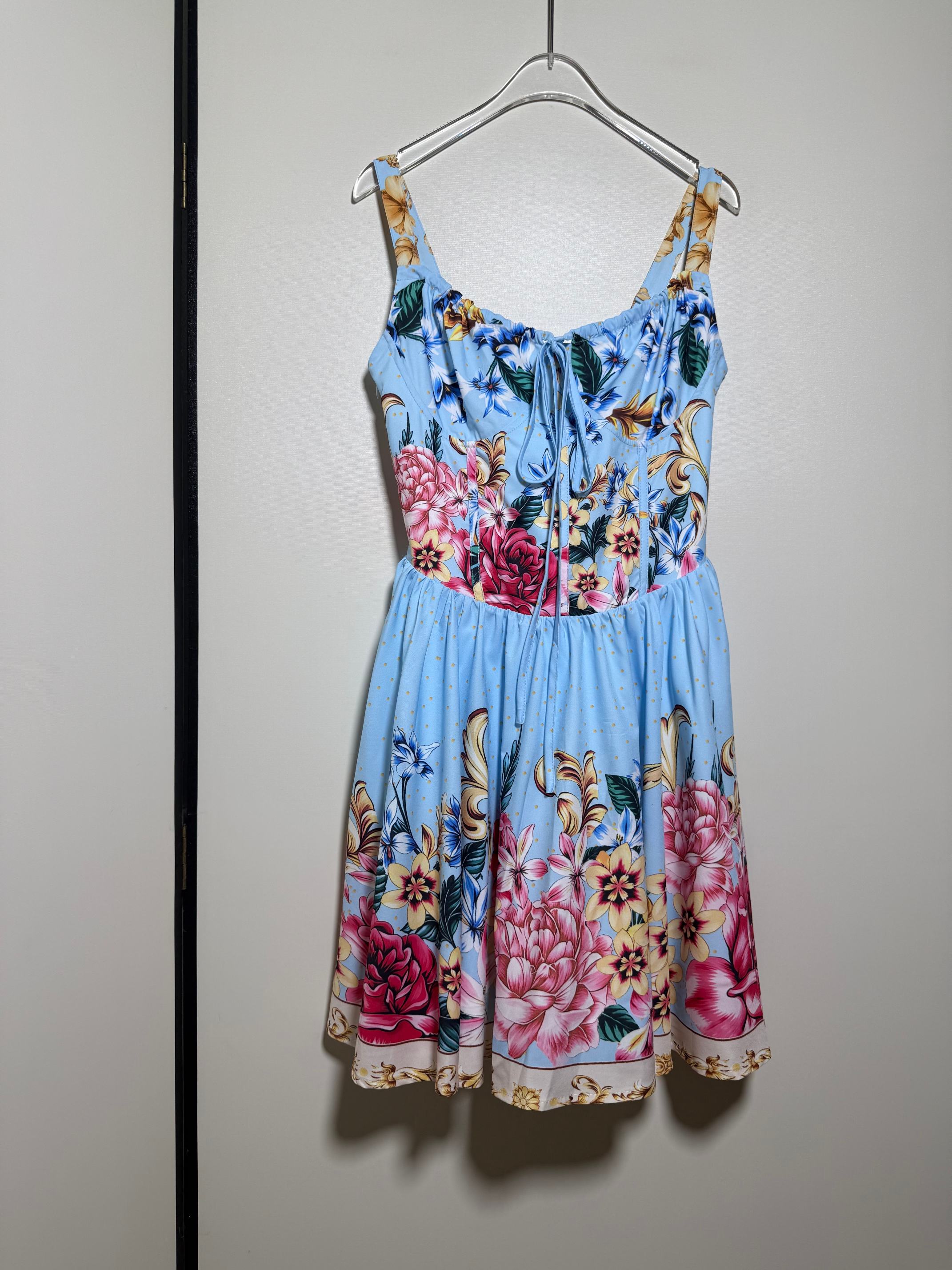 NO:825865,New elegant and elegant floral print strap design princess suspender skirt fairy lace short mini dress holiday style.SMLXL, Dolce & Gabbana-clothing, Dolce&Gabbana, skirts,19860909新款优雅气质花朵印花绑带设计公主吊带裙仙女系绳短款迷你连衣裙度假风.SMLXL,杜嘉班纳-服装,Dolce&Gabbana,skirts,,Women's clothing