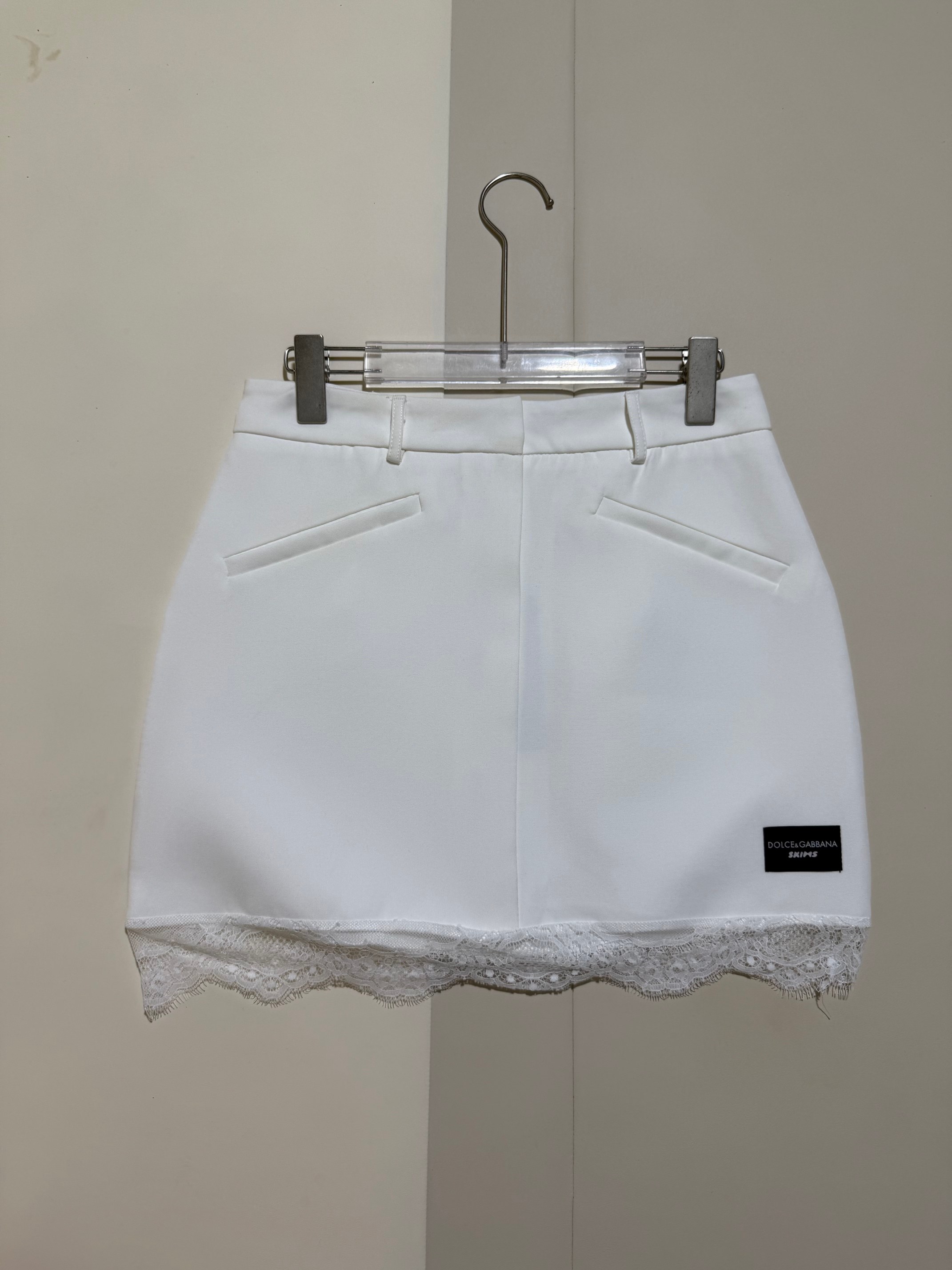 NO:866594,D*G fashionable and versatile item, high-end casual and trendy patchwork lace mini skirt, high-waisted skirt, hip-covering skirt.SMLXL, Dolce&Gabbana-clothing, Dolce&Gabbana, skirts,19860909D*G时髦百搭单品高级感休闲潮流拼接蕾丝边迷你短裙高腰半身裙包臀半裙.SMLXL,杜嘉班纳-服装,Dolce&Gabbana,skirts,,Women's clothing