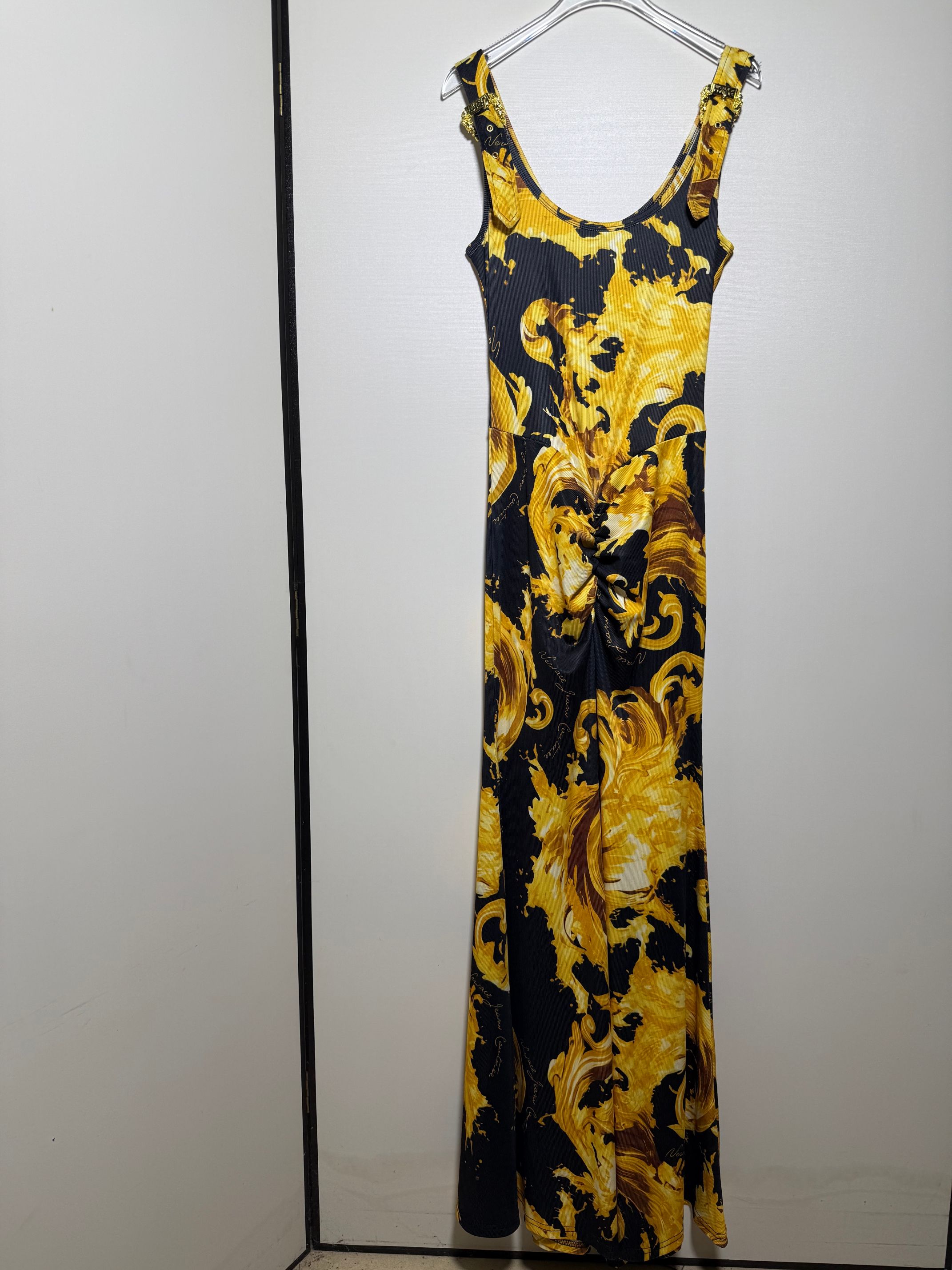 NO:877325,VERSA*C popular metal buckle shoulder draped elastic cotton slim waist slim camisole dress baroque print long dress.SMLXL,,versace,skirts,19860909VERSA*C 爆款金属扣饰肩垂褶弹力棉修身收腰显瘦吊带背心裙巴洛克印花长款连衣裙.SMLXL,,versace,skirts,,Women's clothing