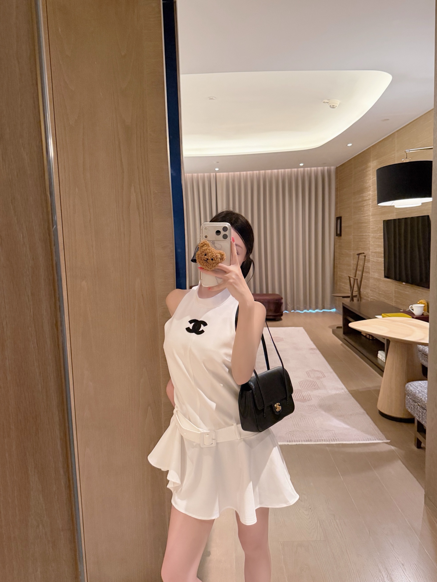 NO:879052,Xiaoxiang second-hand custom-made double C accessories halter neck gold style dress SML,,skirts,19860909小香中古定制双C辅料挂脖千金风连衣裙SML,,skirts,,Women's clothing