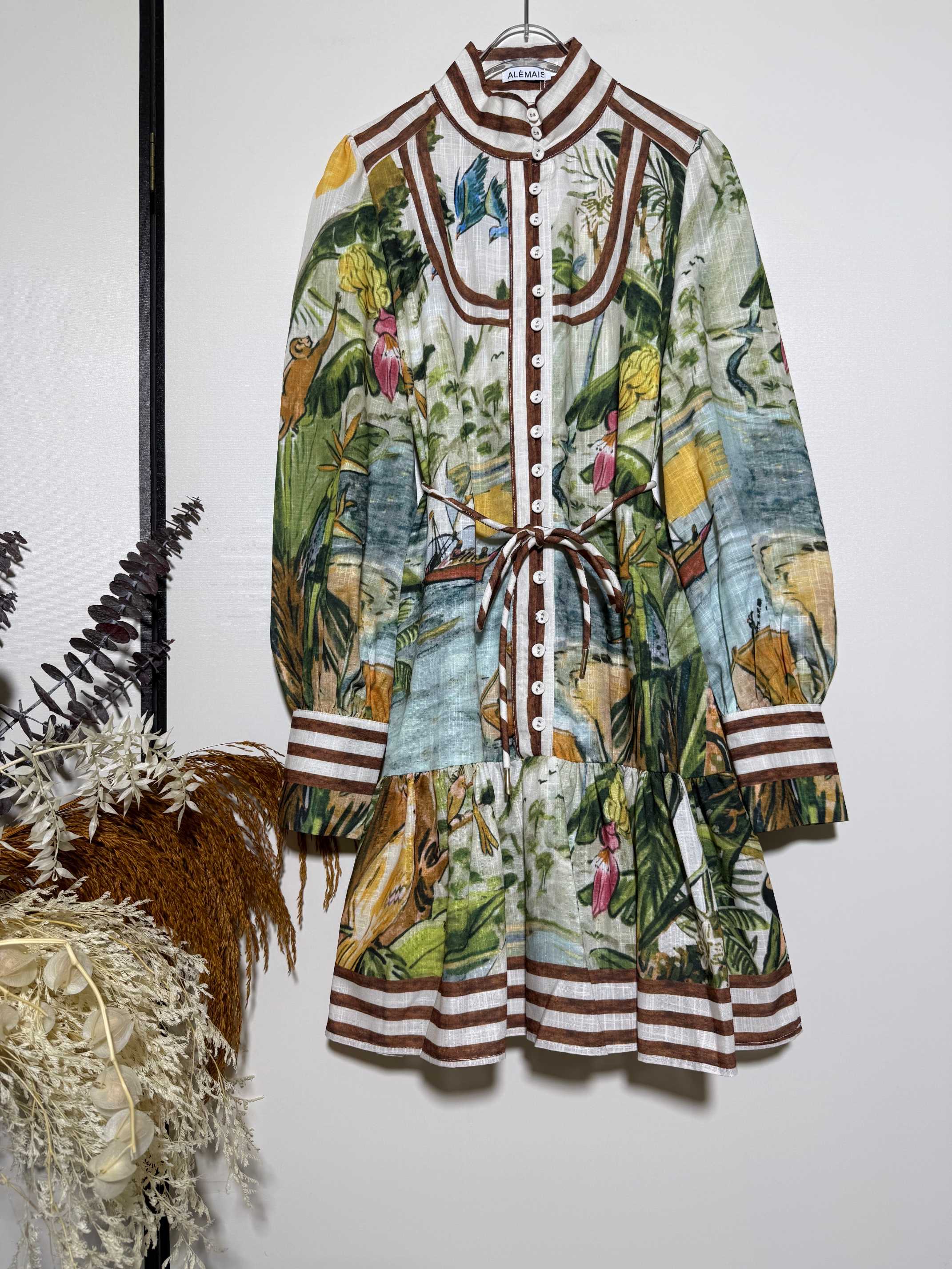 NO:935161,ALEM** new monkey jungle fun printed belt waisted single-breasted long-sleeved dress.SMLXL,,skirts,19860909ALEM**新款猴子丛林趣味印花腰带收腰单排扣长袖连衣裙.SMLXL,,skirts,,Women's clothing