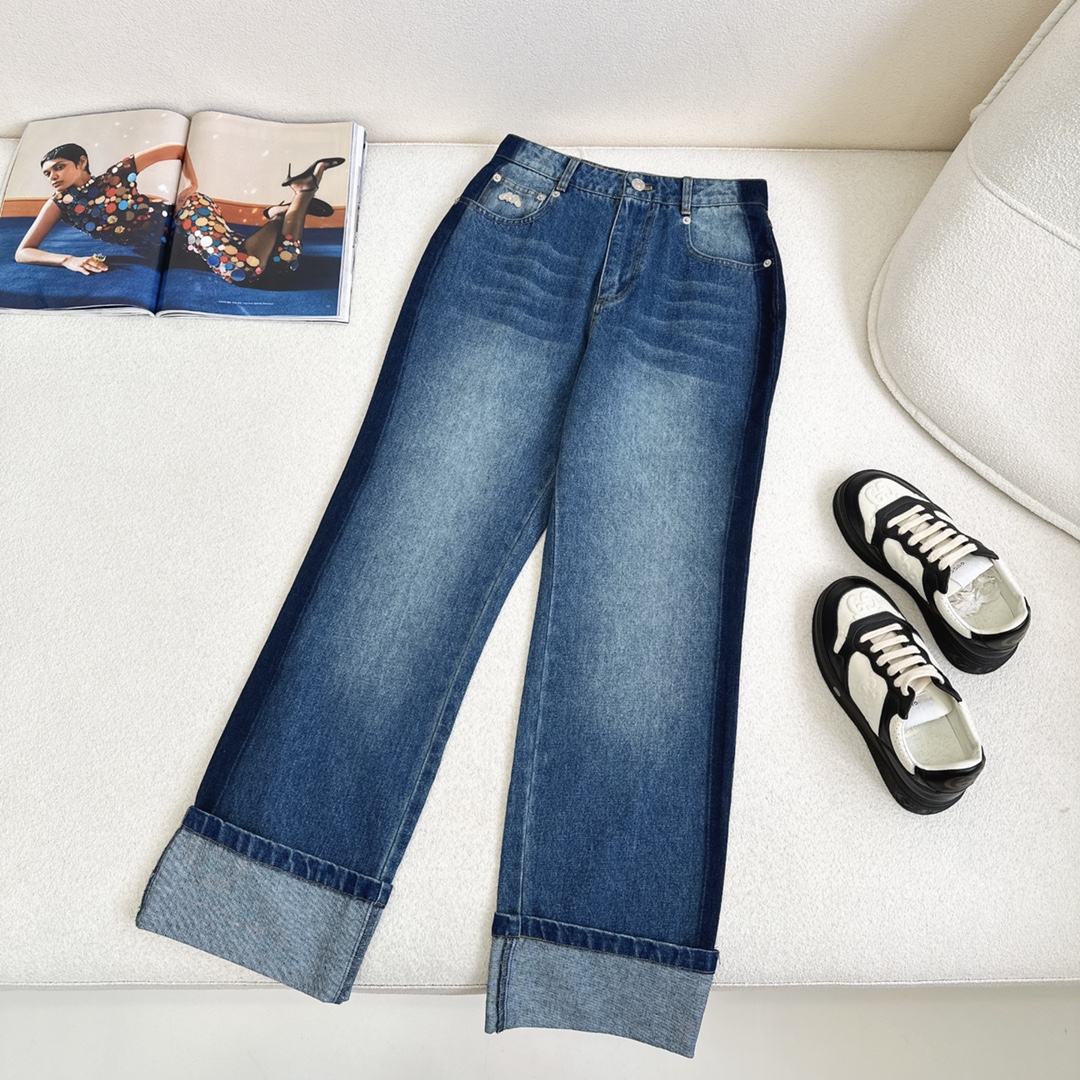 特价🉐️❗️SM❗️不退不换❗️原单品质 MCQ 🌾———早秋最新款高级牛仔套装🤍双层荷叶裙摆不规则牛仔