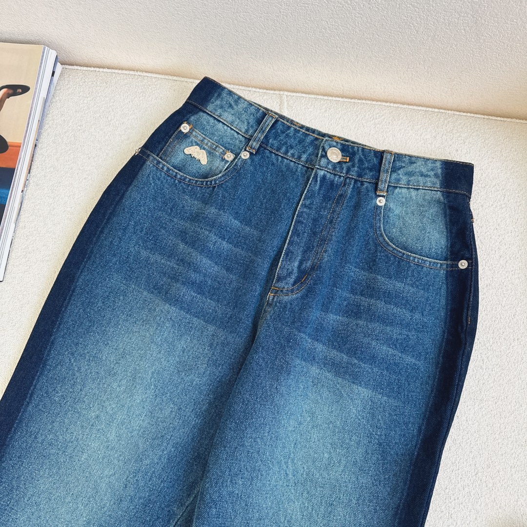 特价🉐️❗️SM❗️不退不换❗️原单品质 MCQ 🌾———早秋最新款高级牛仔套装🤍双层荷叶裙摆不规则牛仔