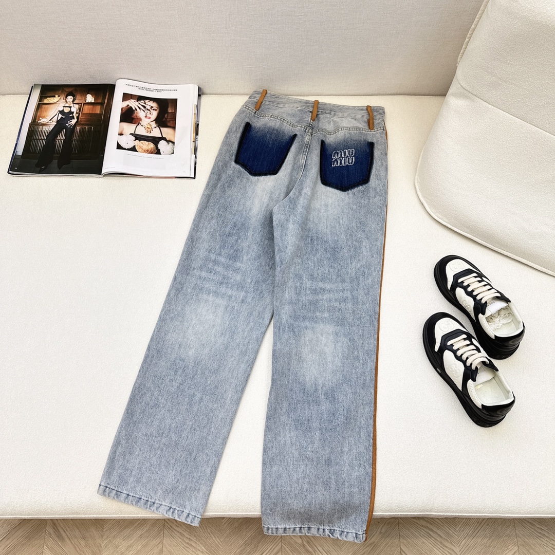 特价🉐️❗️现货齐码❗️不退不换❗️爆单推荐 🌾———早秋最新款拼皮装饰牛仔一系列 🤍落肩夹克外套+抺胸