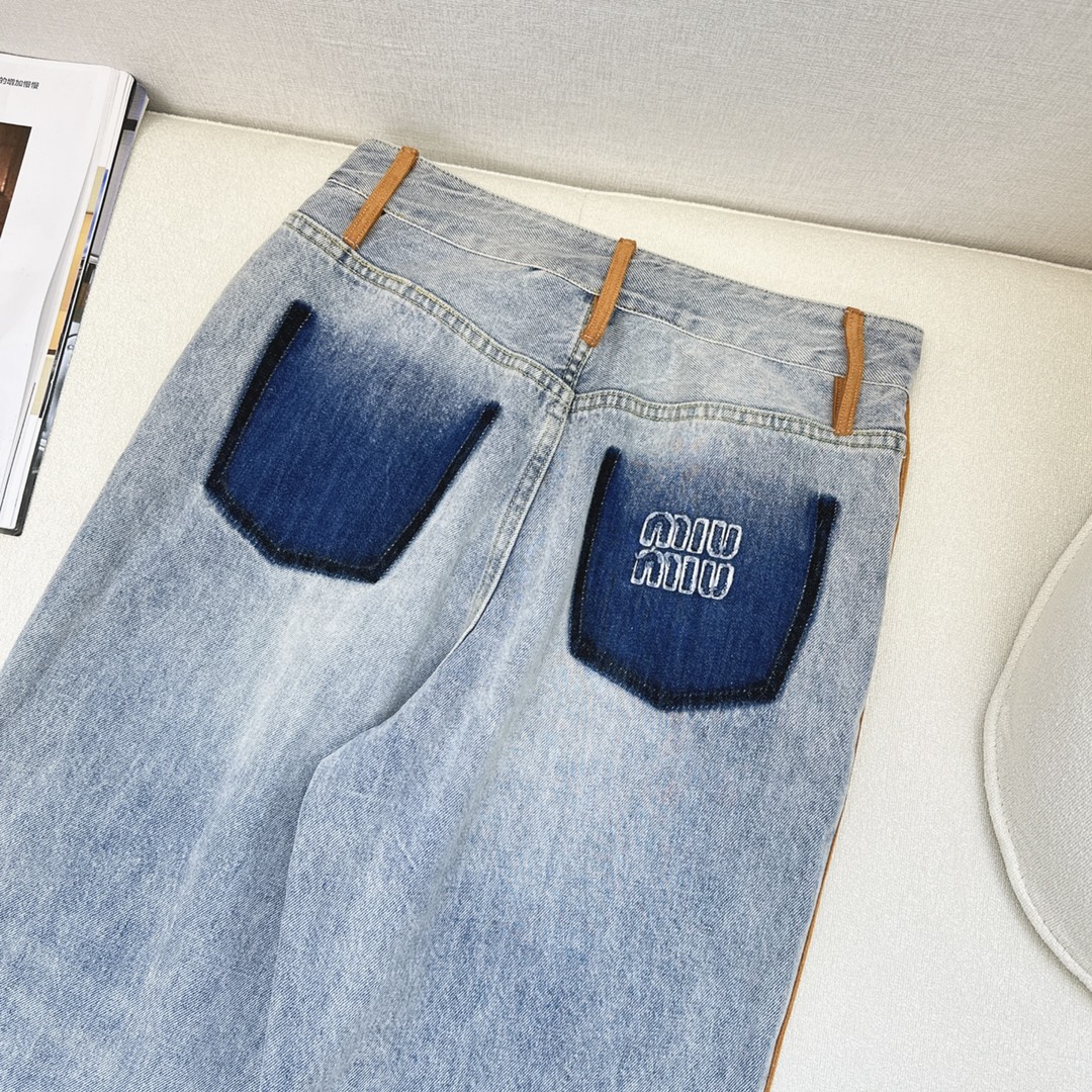 特价🉐️❗️现货齐码❗️不退不换❗️爆单推荐 🌾———早秋最新款拼皮装饰牛仔一系列 🤍落肩夹克外套+抺胸