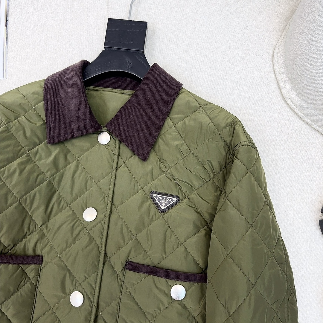 特价🉐️❗️现货齐码❗️不退不换爆单款推荐 PD 24Ss—————秋冬最新款双面菱形绗缝短款夹棉外套 