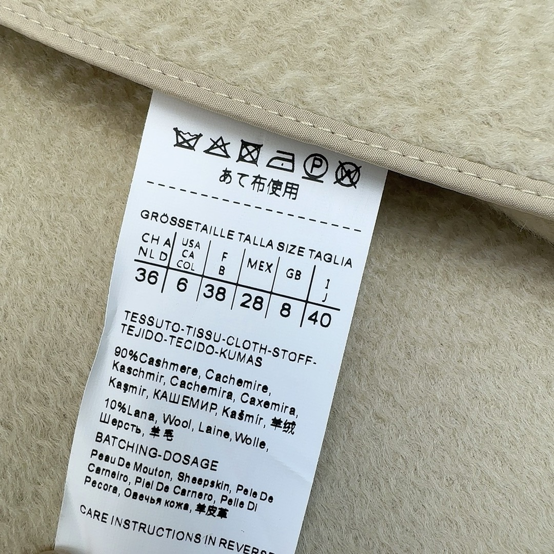独家首发 Max 25Ss————秋冬最新款纯手工气质小斗篷外套🖤定制水波纹羊绒面料 质感柔软舒适 口袋