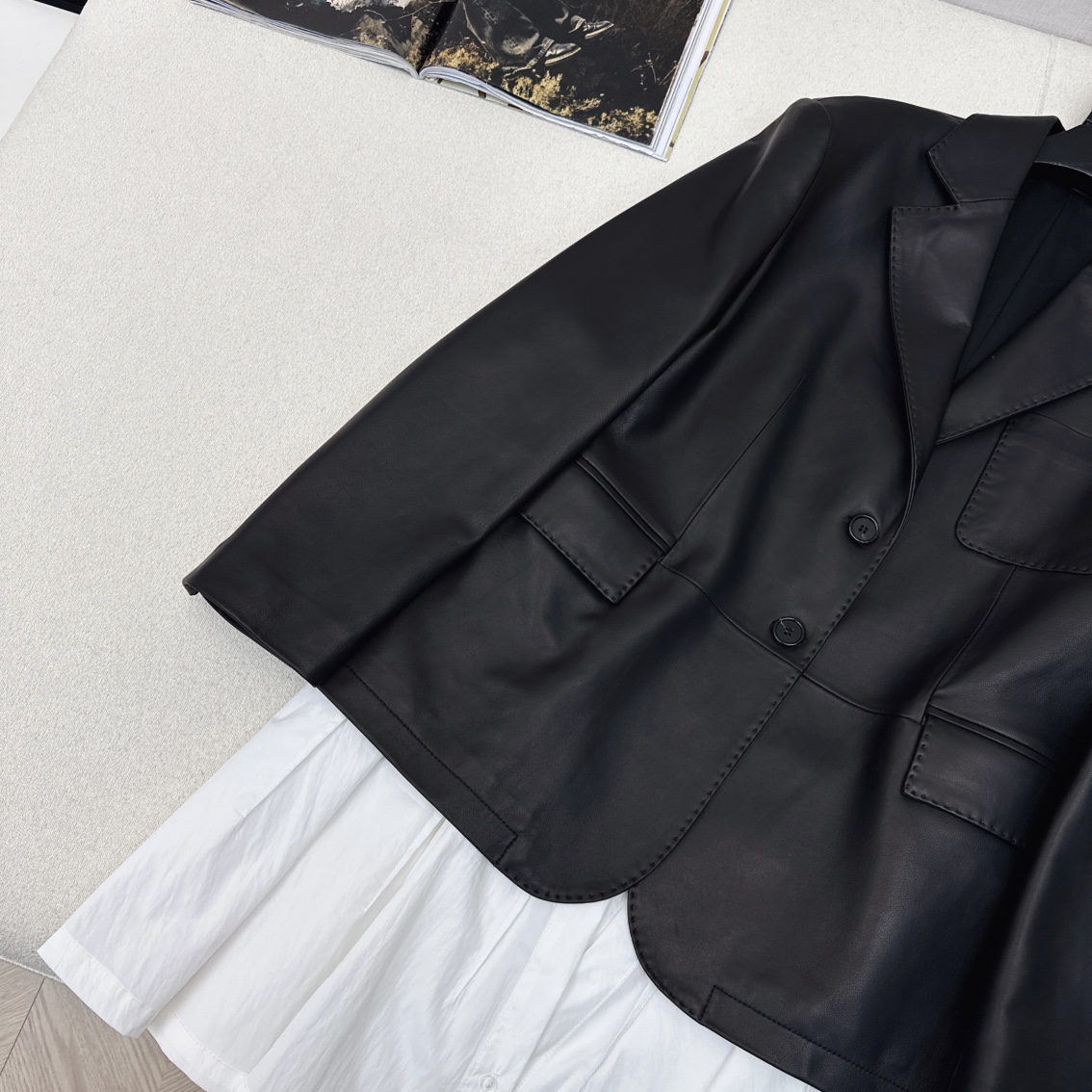 “Newest Fall/Winter Sheep-Skin Suit Coat with Multi-Dressing Design” - 图片 4