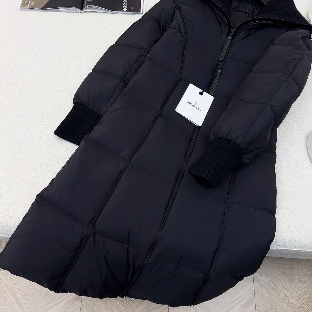 MC 25Ss———秋冬最新款针织拼接大翻领伞状长款羽绒服外套 🖤 针织翻领修身收腰伞状版型  显瘦不挑