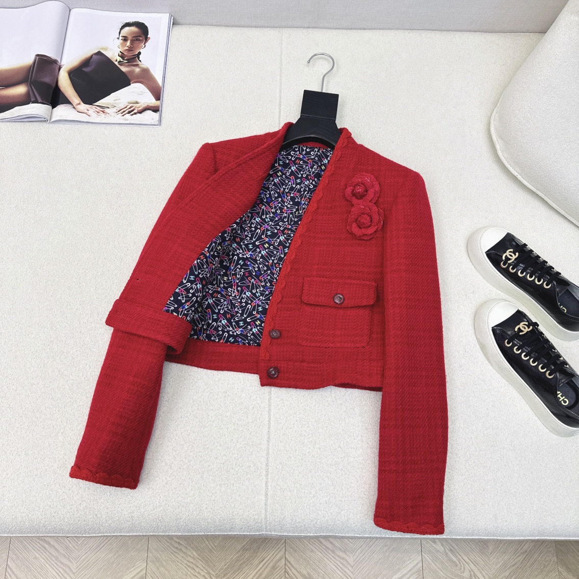 Elegant Tweed Jacket with Camellia Decor - Chanel Style, Designer Knitwear 8 i1731862765 982 3