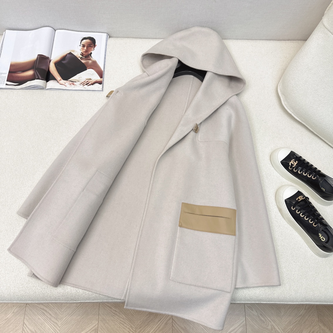 独家款～Her 25Ss————秋冬最新款本季必入大衣外套🖤 爆单款推荐 纯手工制作双面昵面料+拼接百分