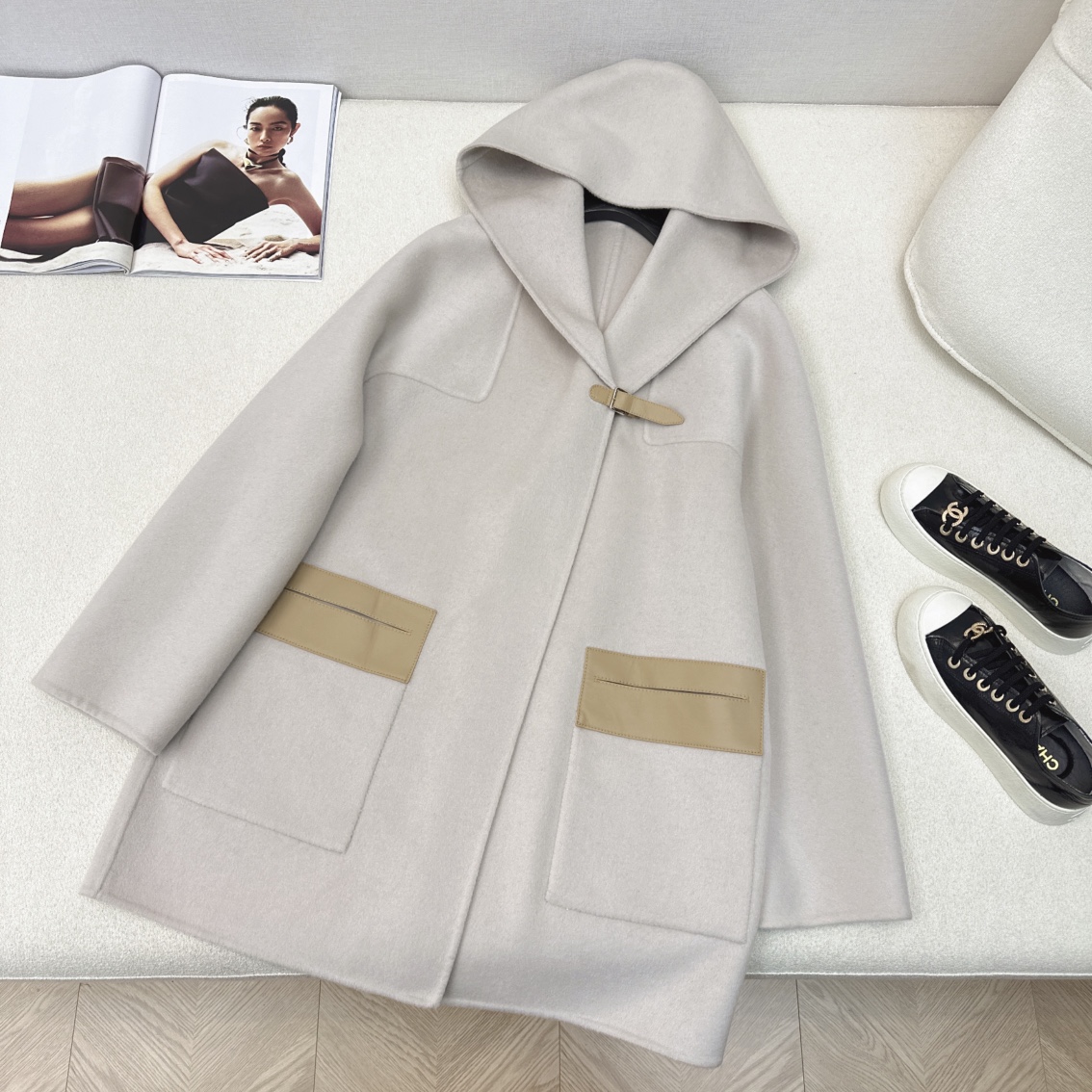 独家款～Her 25Ss————秋冬最新款本季必入大衣外套🖤 爆单款推荐 纯手工制作双面昵面料+拼接百分