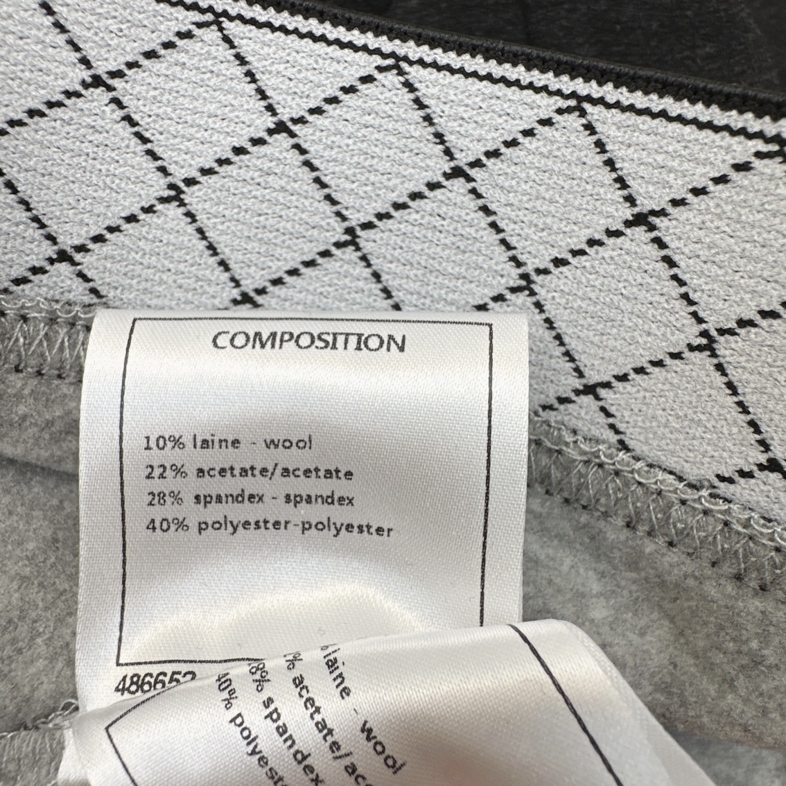 特价🉐️❗️现货齐码❗️不退不换❗️入冬必备 C家 🌾————秋冬最新款刺绣装饰松紧腰打底裤 🖤采用软糯