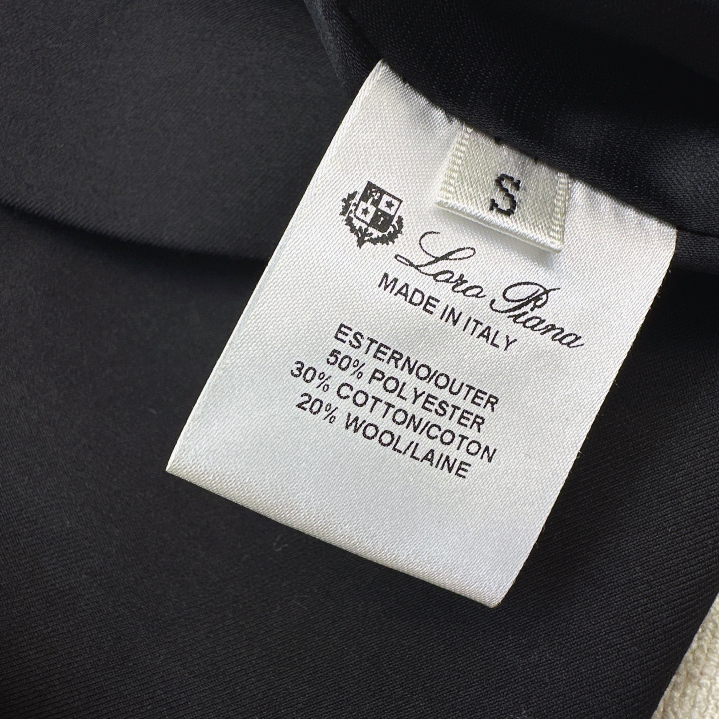 特价🉐️ ❗️现货齐码❗️不退不换❗️极简高智感穿搭 lp🆕 25Ss————早春最新款两粒五金扣卷边小