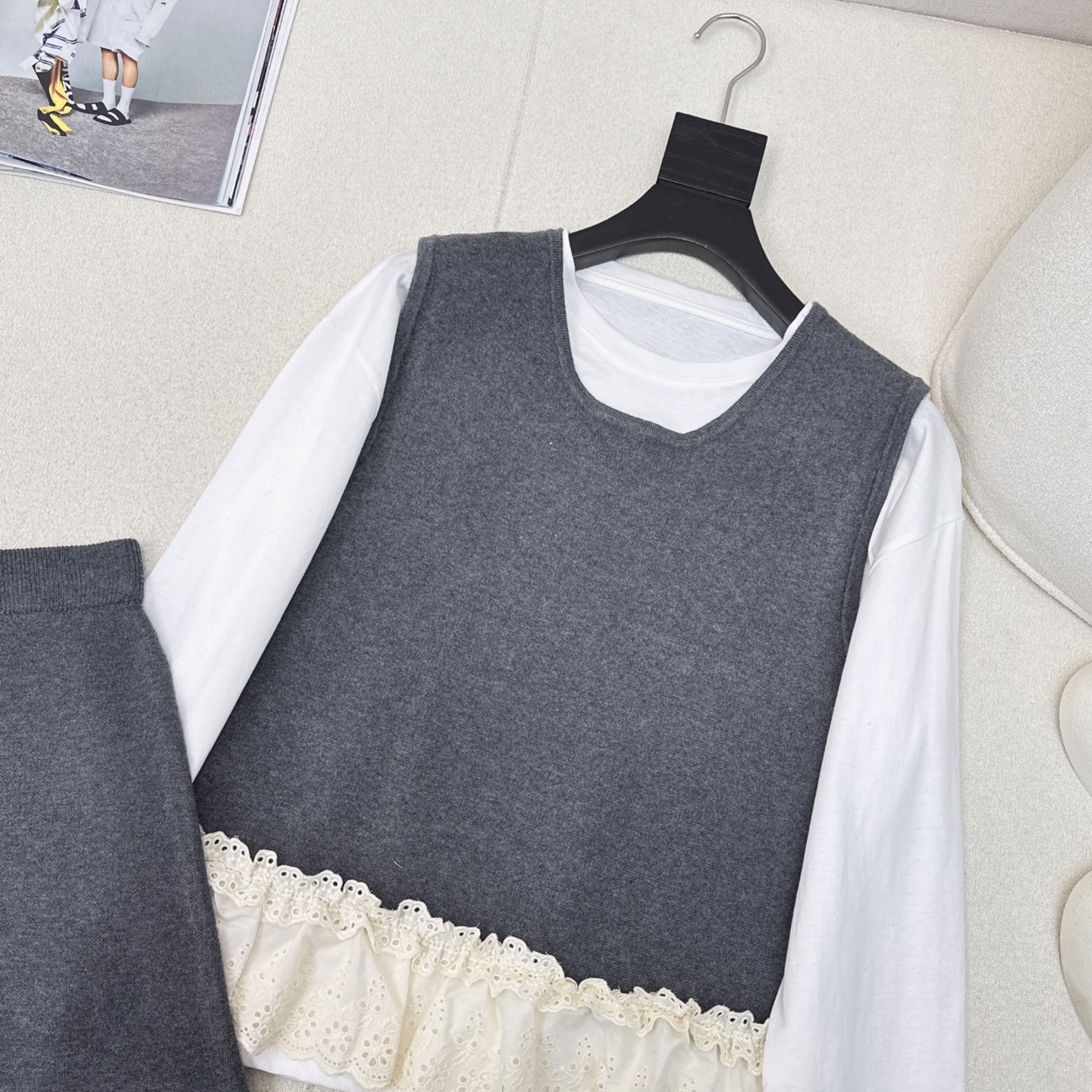 Luxurious Spring Suit with Two-Tone Design for Women: P690 Collection Overview - 图片 6
