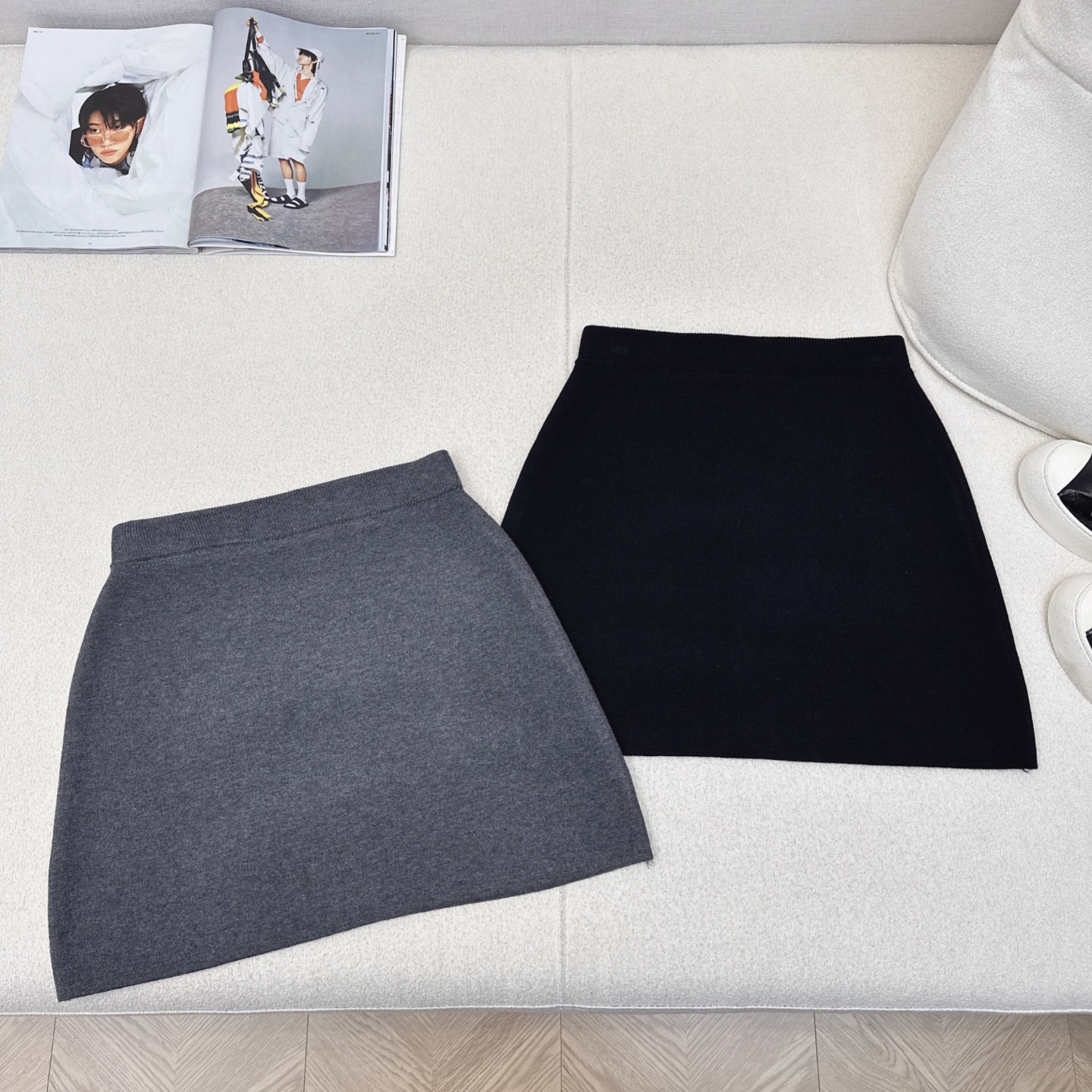 Luxurious Spring Suit with Two-Tone Design for Women: P690 Collection Overview - 图片 3
