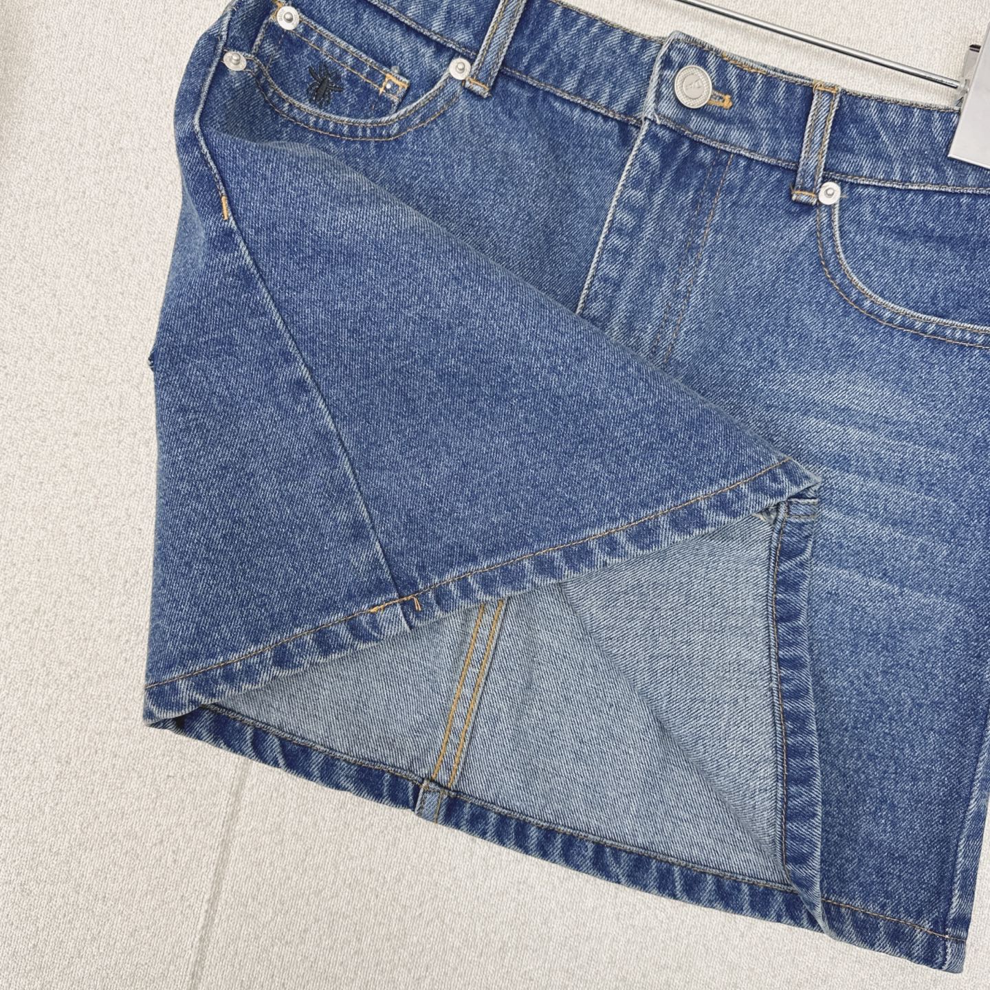 特价🉐️❗️现货齐码❗️不退不换❗️独家首发 CD 25Ss———春夏最新款miss D 系列牛仔套装🩵