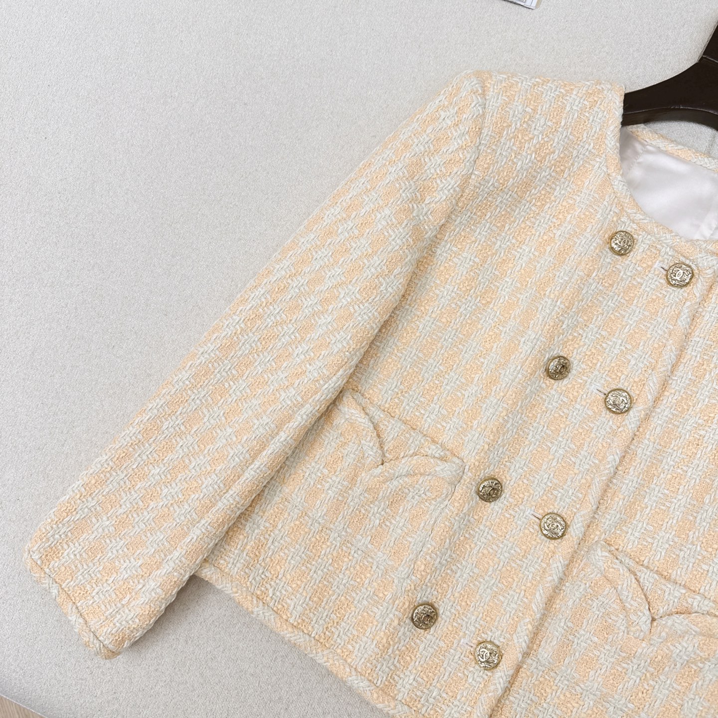 Elegant Floral Decor Double-Breasted Jacket - Stylish & Slimming 6 i1740716971013 6377 0 4
