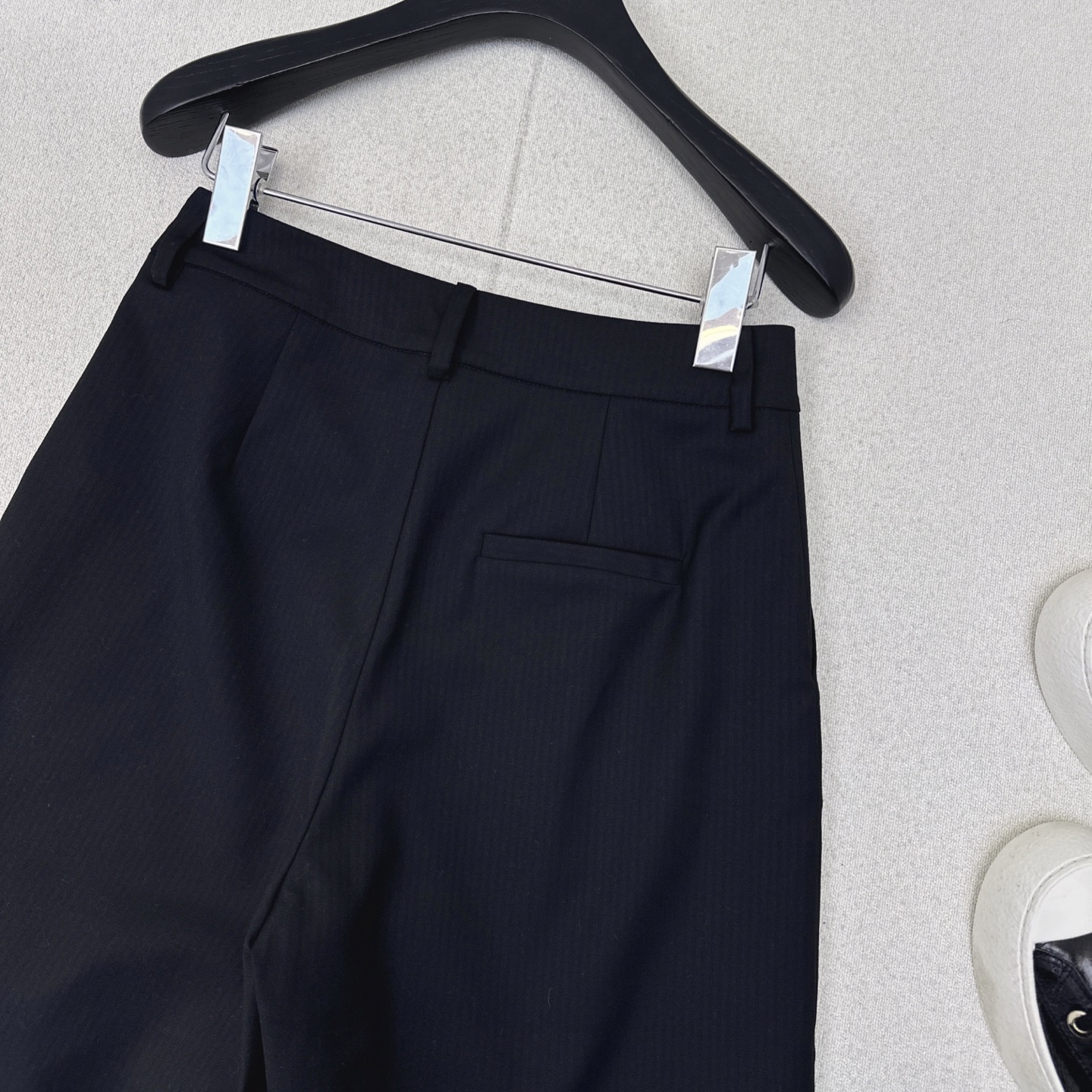 特价🉐️❗️现货齐码❗️不退不换❗️独家首发 Loe 25Ss————春夏最新款百搭一系列🖤后开叉西装外