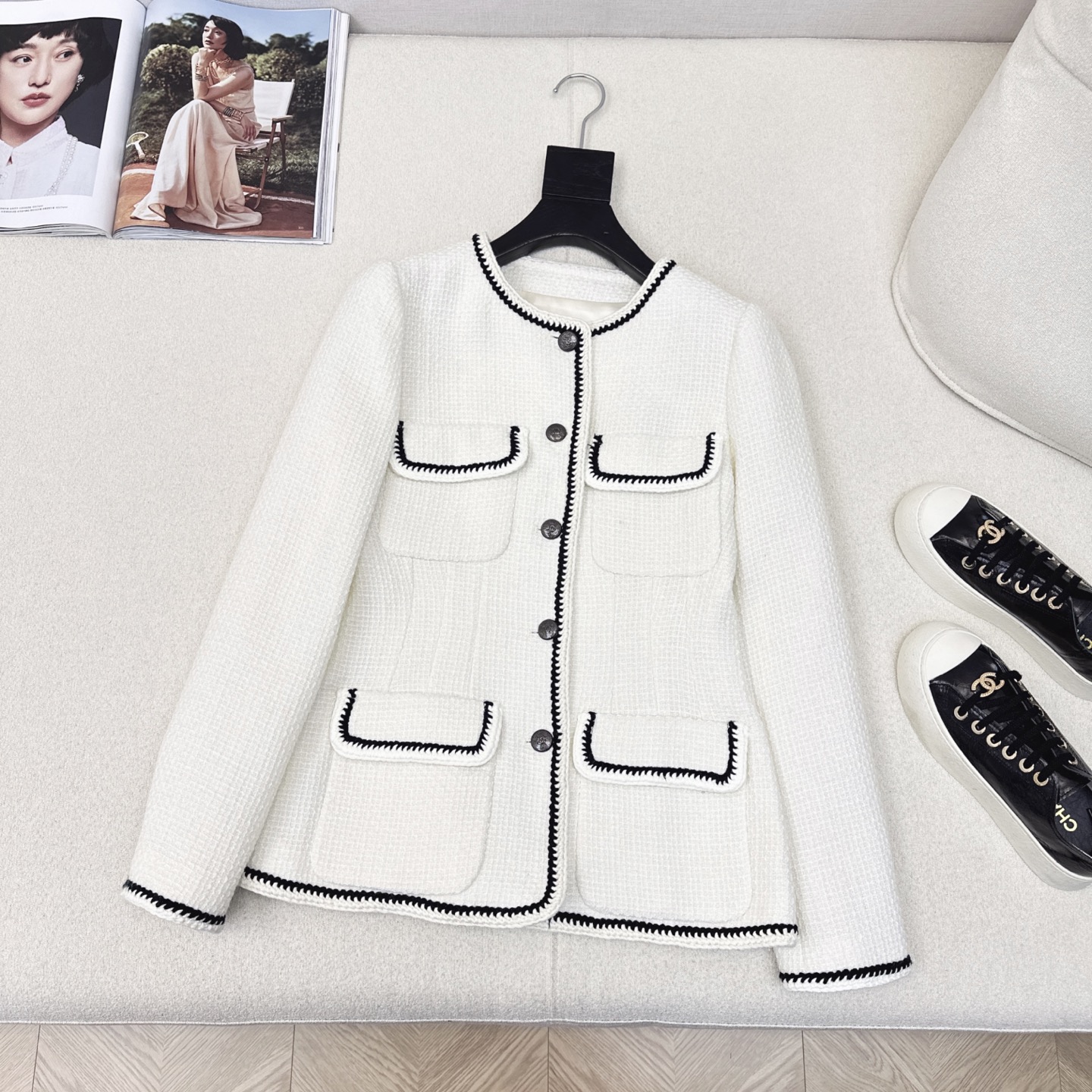 特价🉐️ ❗️现货齐码❗️不退不换❗️ 独家款 C家 25Ss————早春最新款经典黑白配色编织外套🤍自