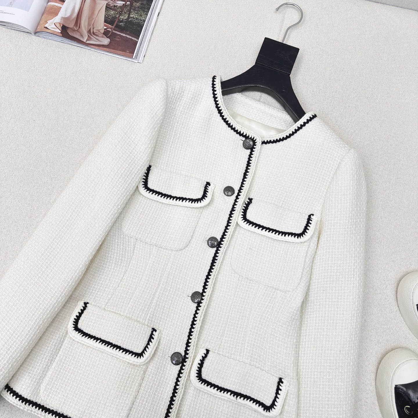 特价🉐️ ❗️现货齐码❗️不退不换❗️ 独家款 C家 25Ss————早春最新款经典黑白配色编织外套🤍自