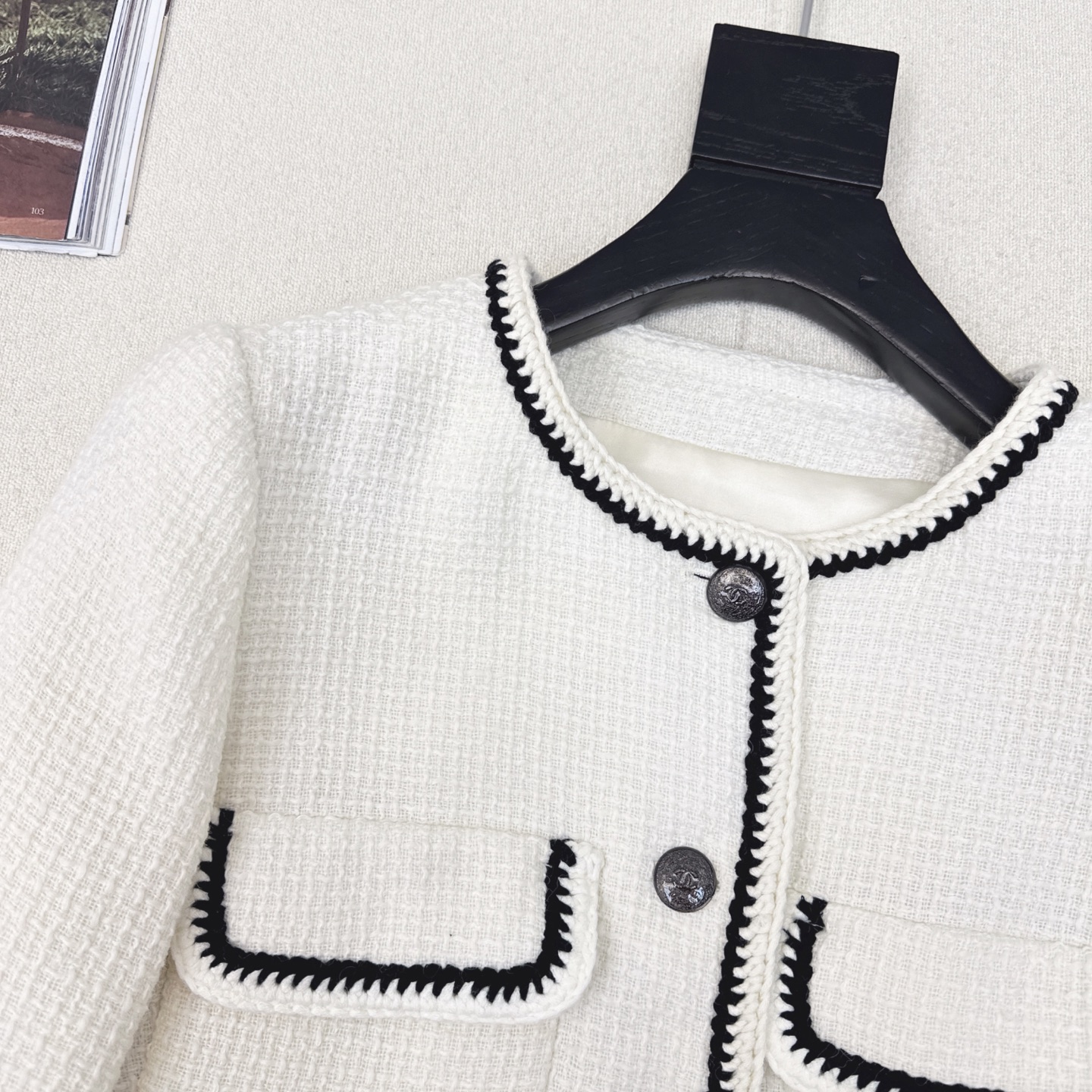 特价🉐️ ❗️现货齐码❗️不退不换❗️ 独家款 C家 25Ss————早春最新款经典黑白配色编织外套🤍自