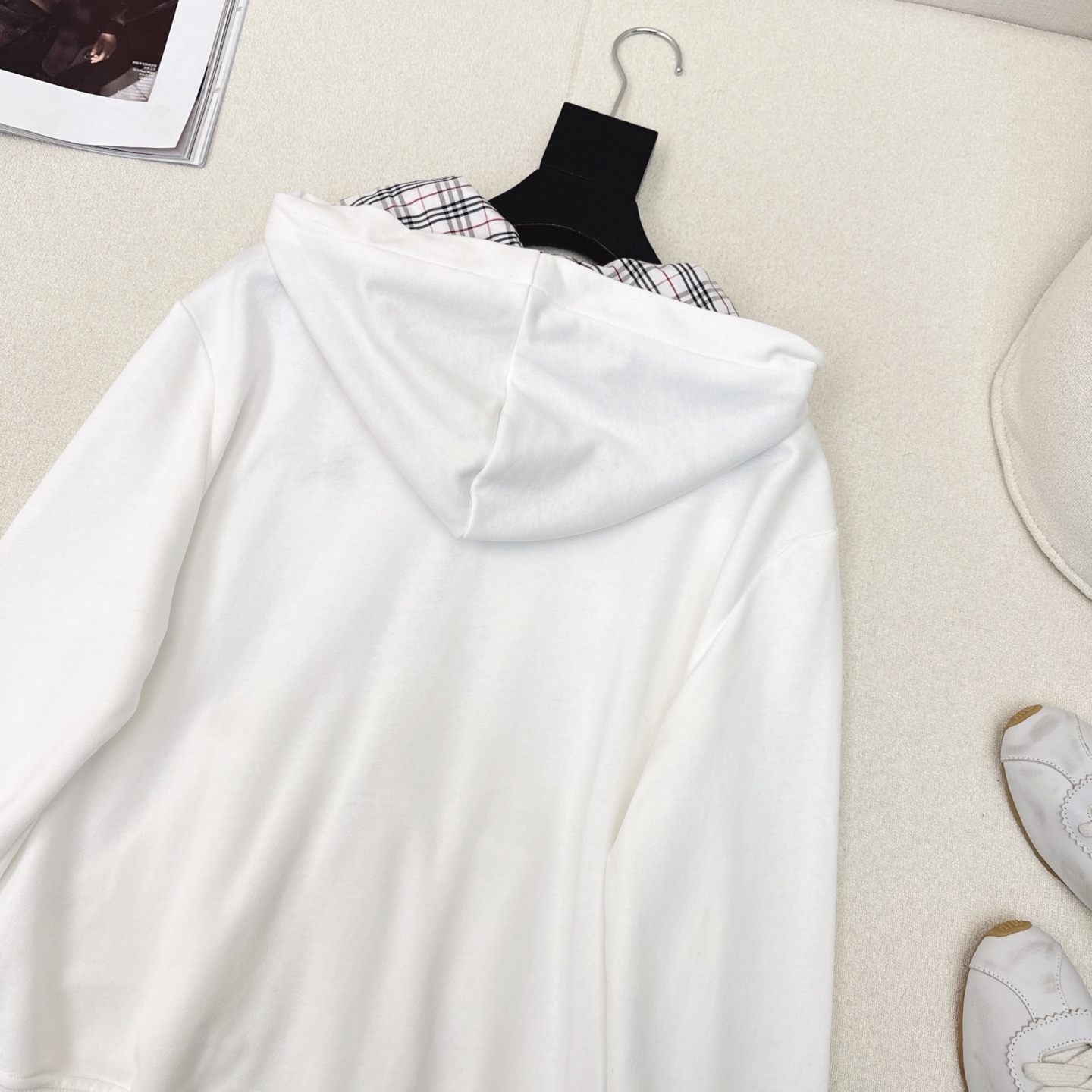 特价🉐️❗️现货齐码❗️不退不换❗️休闲时髦 Bur 25Ss————春夏最新款连帽休闲外套 🤍超级实穿