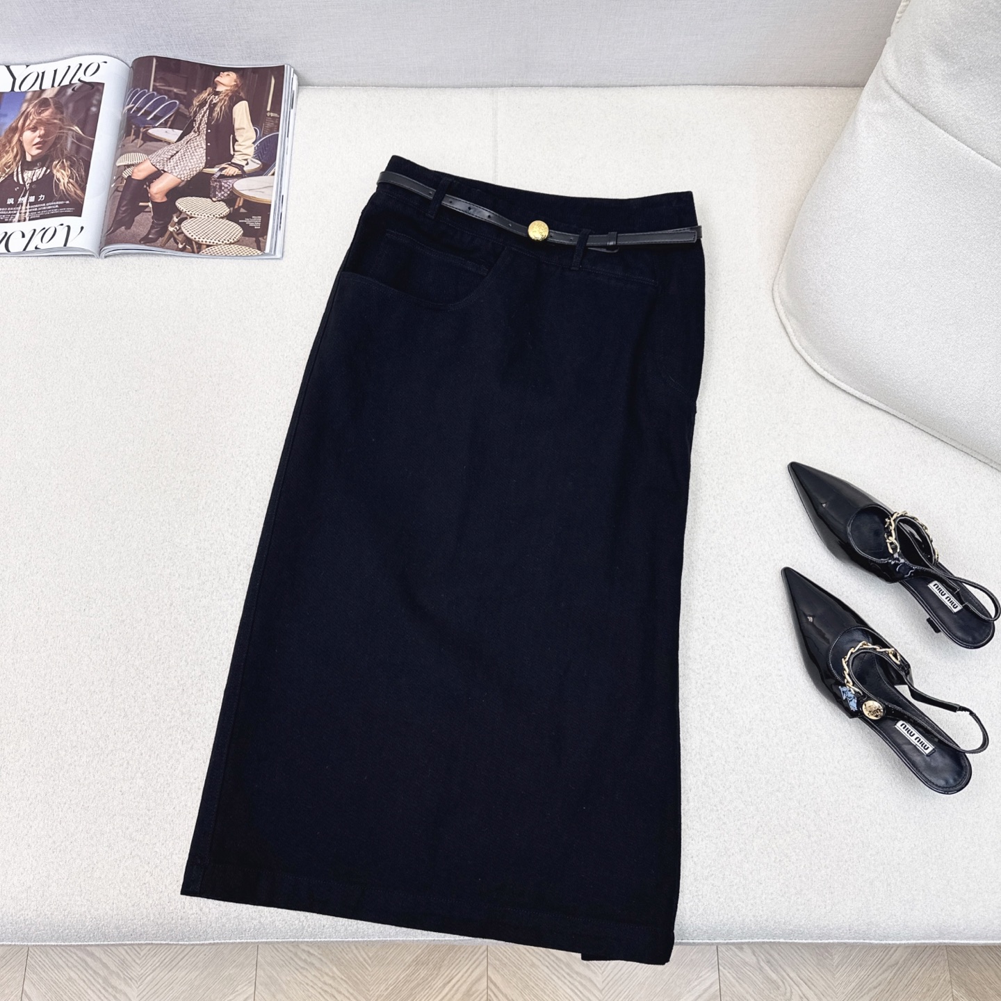 特价🉐️ ❗️现货齐码❗️不退不换❗️时髦精穿搭 Loe 25Ss————春夏最新款不规则剪裁设计牛仔半