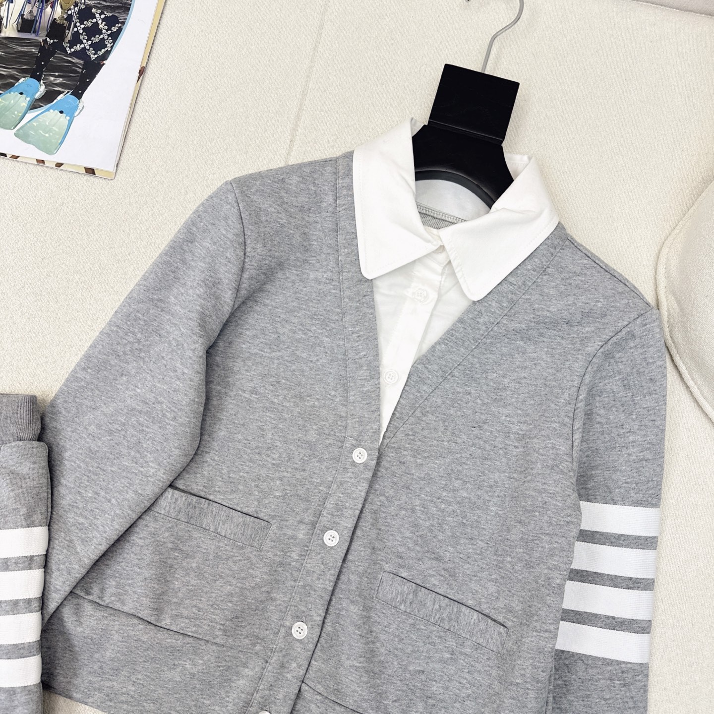 特价🉐️一套❗️现货齐码❗️不退不换❗️休闲推荐 TB 25Ss————春夏最新款减龄学院风休闲套装♥️