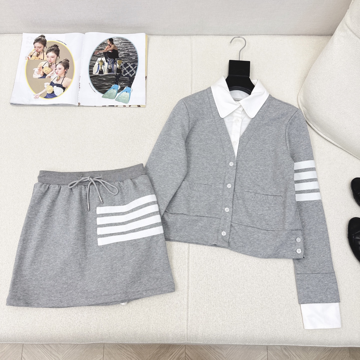 特价🉐️一套❗️现货齐码❗️不退不换❗️休闲推荐 TB 25Ss————春夏最新款减龄学院风休闲套装♥️