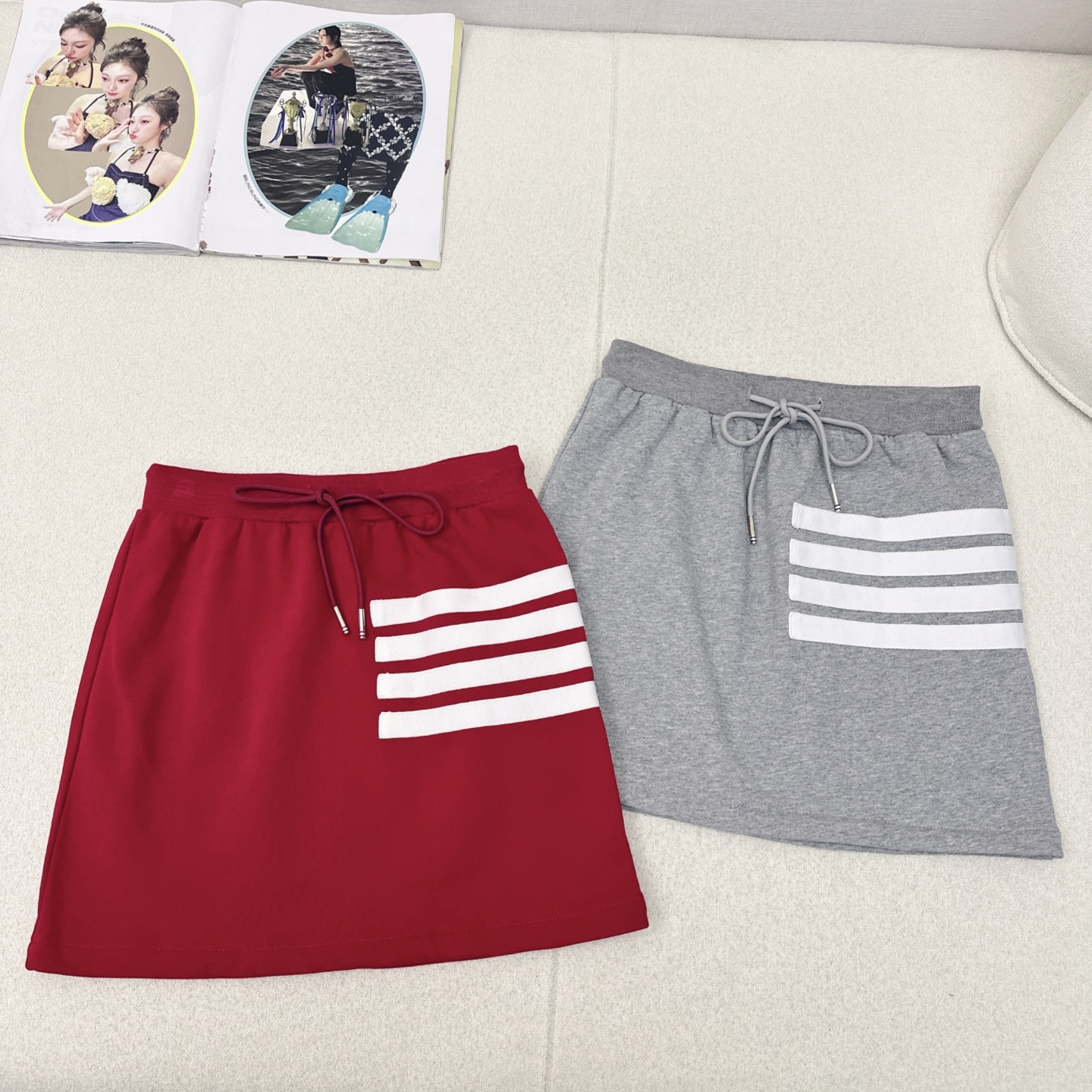 特价🉐️一套❗️现货齐码❗️不退不换❗️休闲推荐 TB 25Ss————春夏最新款减龄学院风休闲套装♥️